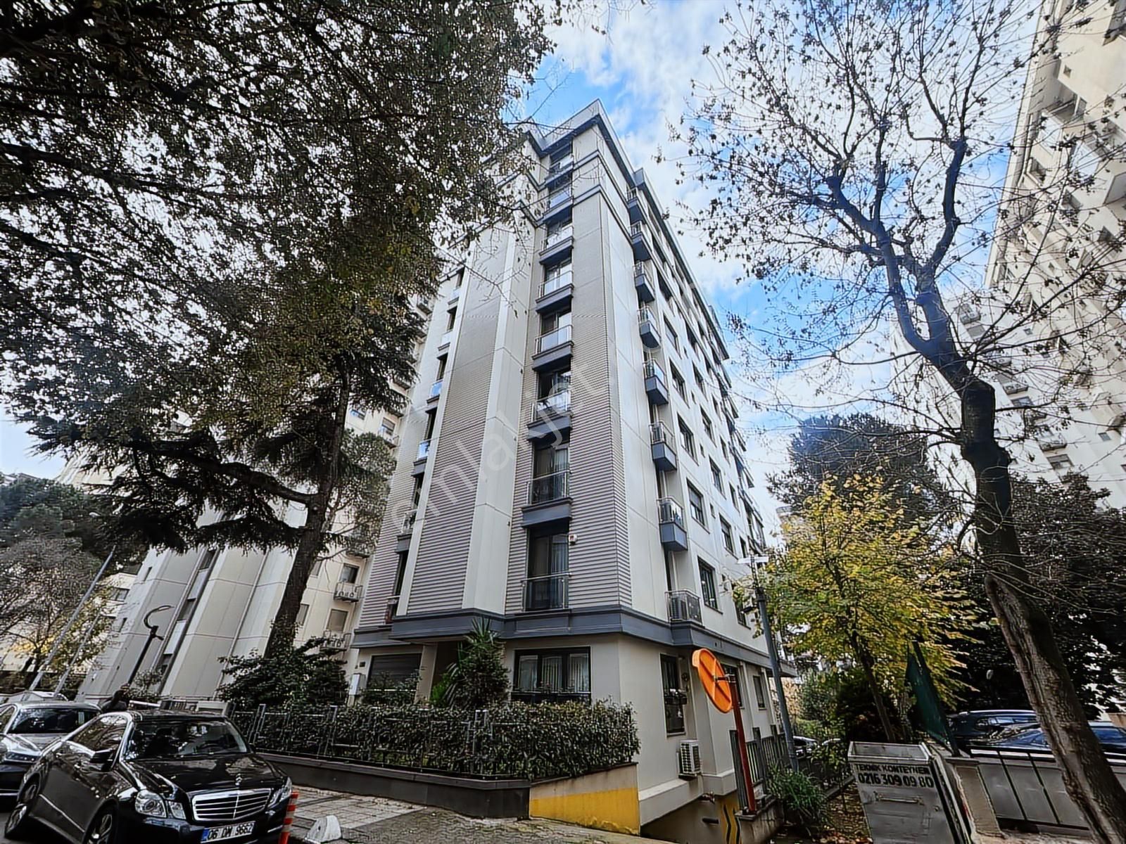 Suadiye'de 3+1 Net 110 M2 Balkonlu Ebv Banyolu İskanlı