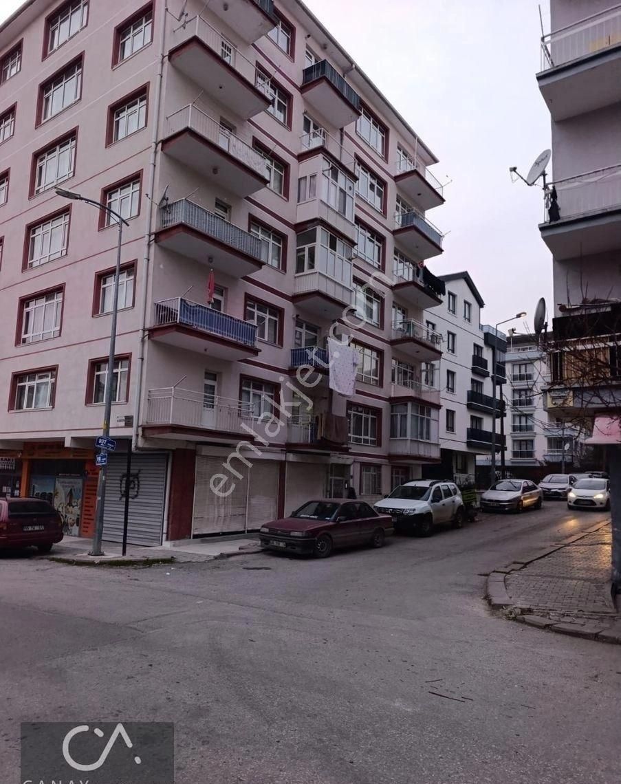 Ankara Yenimahalle Yeşilevler Mah 937. Sok Metro Yakını Merkezi Konumda Satılık Daire - Görsel 12