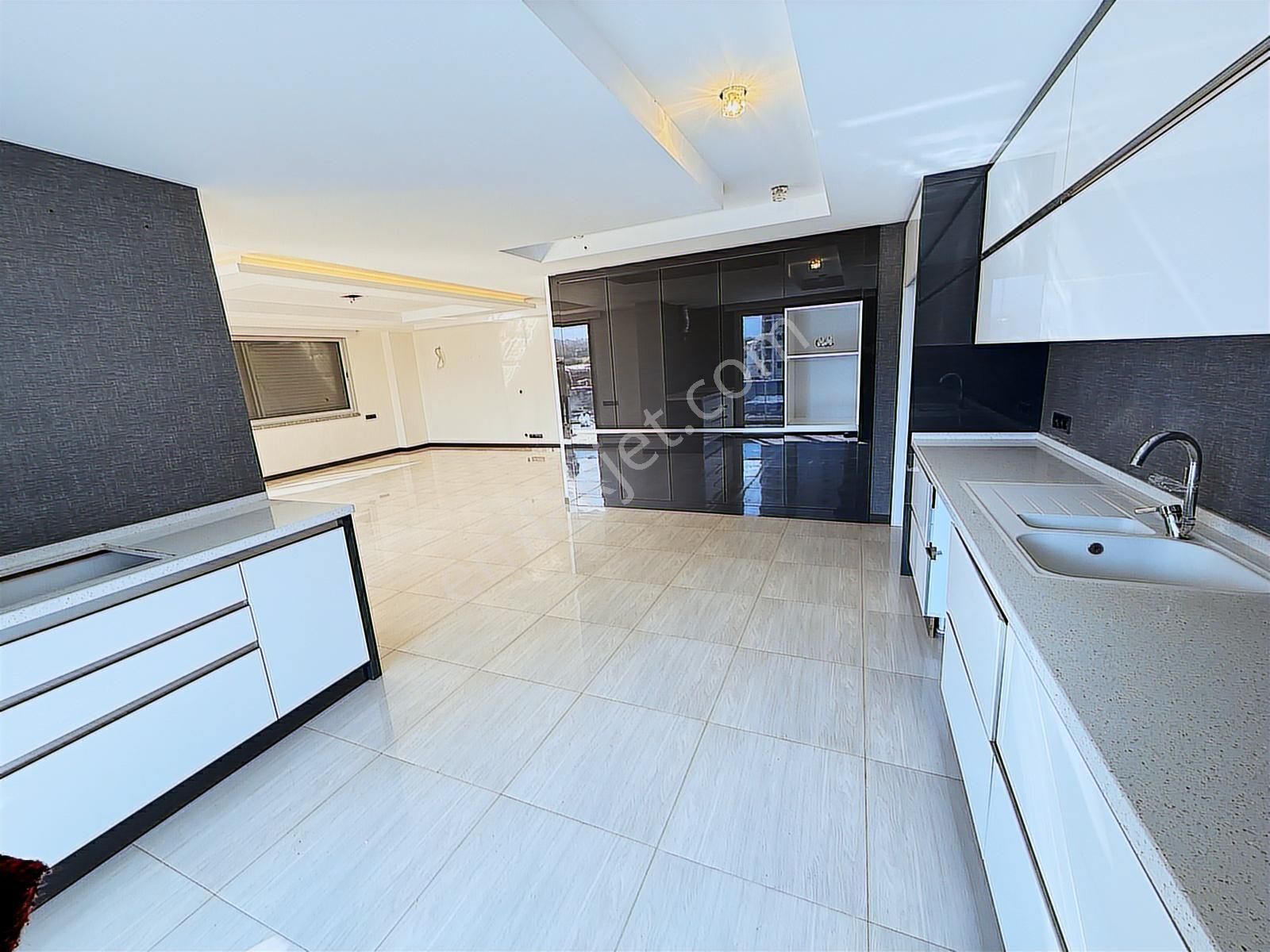 Century 21 Net'ten Aya Rezidans 'ta Satılık 4+1 Ultra Lüks Daire - Görsel 5