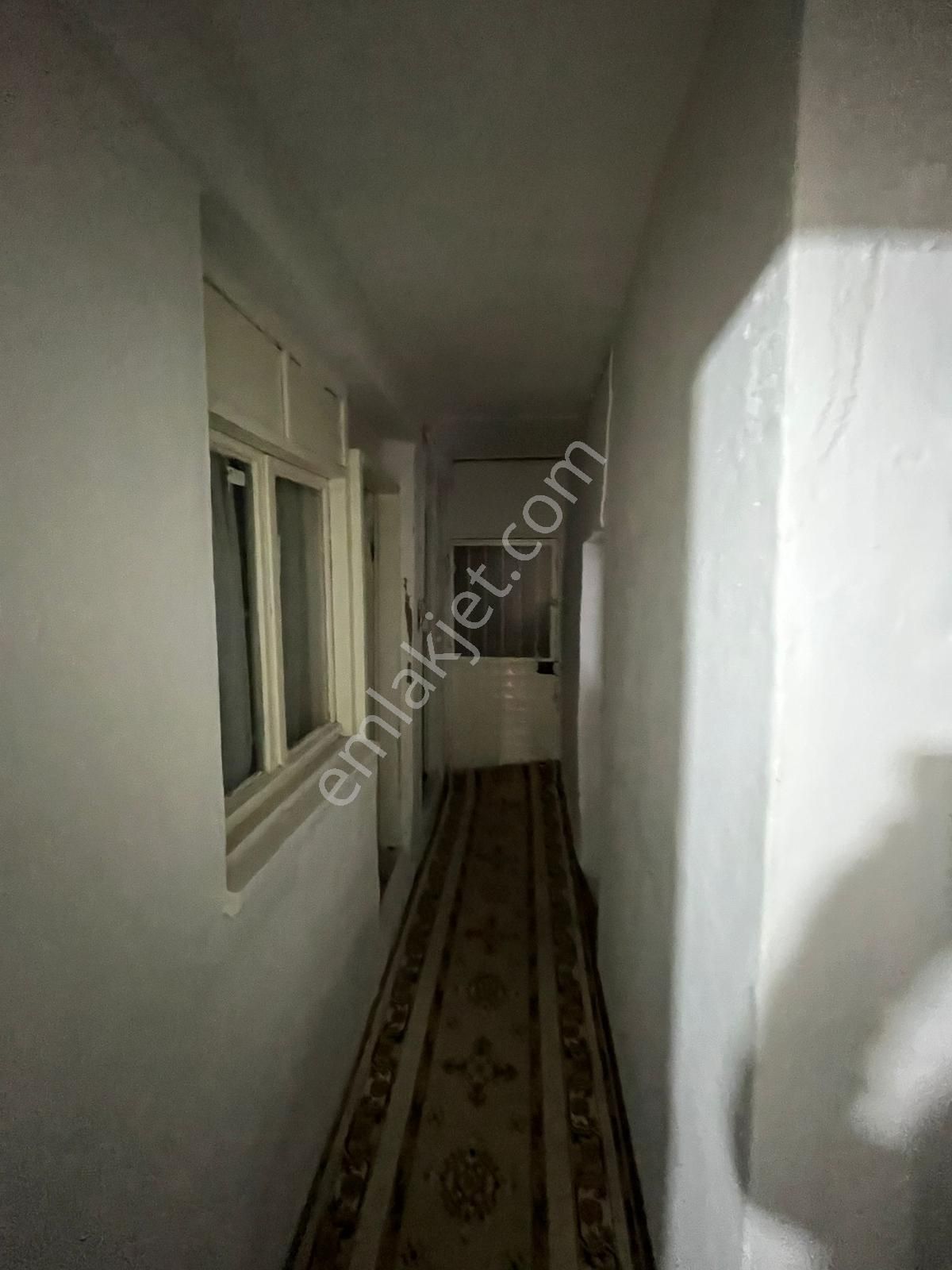 Eşrefpaşa'da Satılık Arsa Üzerinde Müstakil Ev Fırsatı !!! - Görsel 3