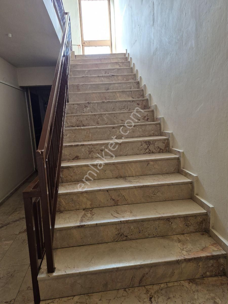 Güzelhisar Mahallesi 3+1 Cadde Üstü Doğalgazlı Satılık Daire - Görsel 7