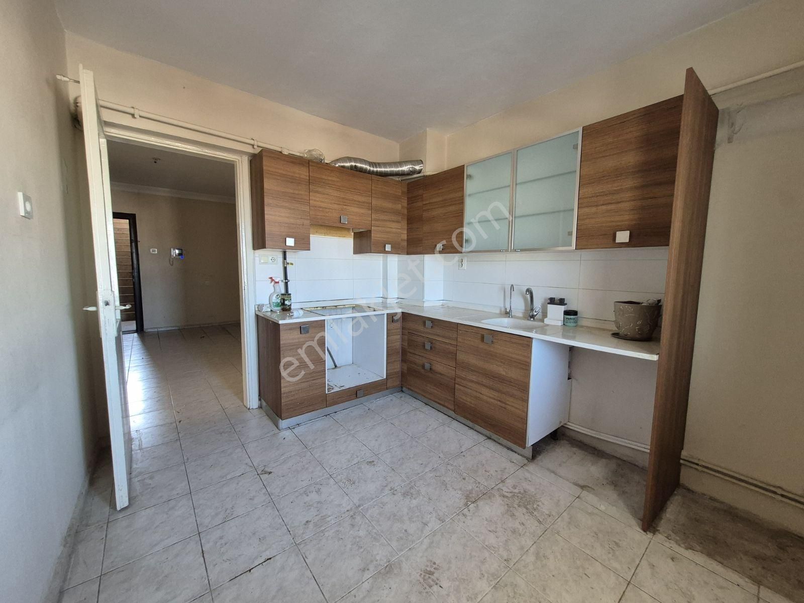 Güzelhisar Mahallesi 3+1 Cadde Üstü Doğalgazlı Satılık Daire - Görsel 19