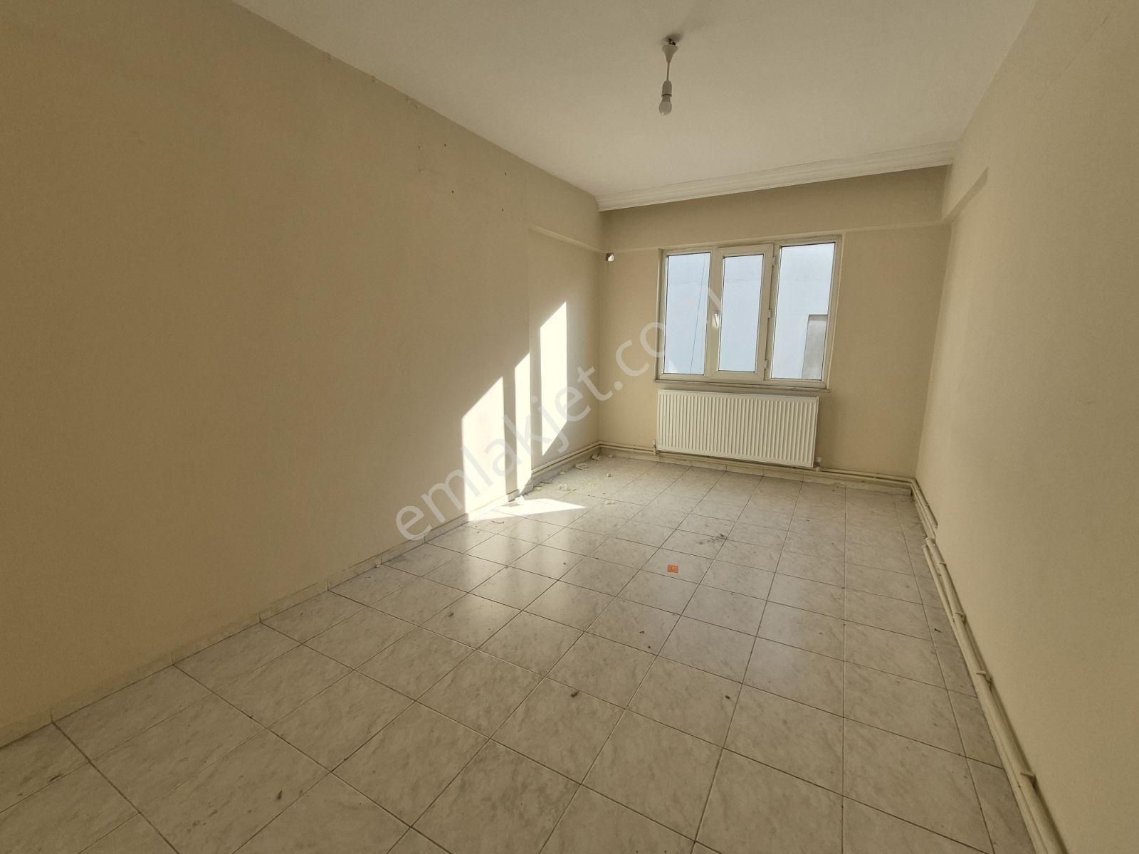 Güzelhisar Mahallesi 3+1 Cadde Üstü Doğalgazlı Satılık Daire - Görsel 21