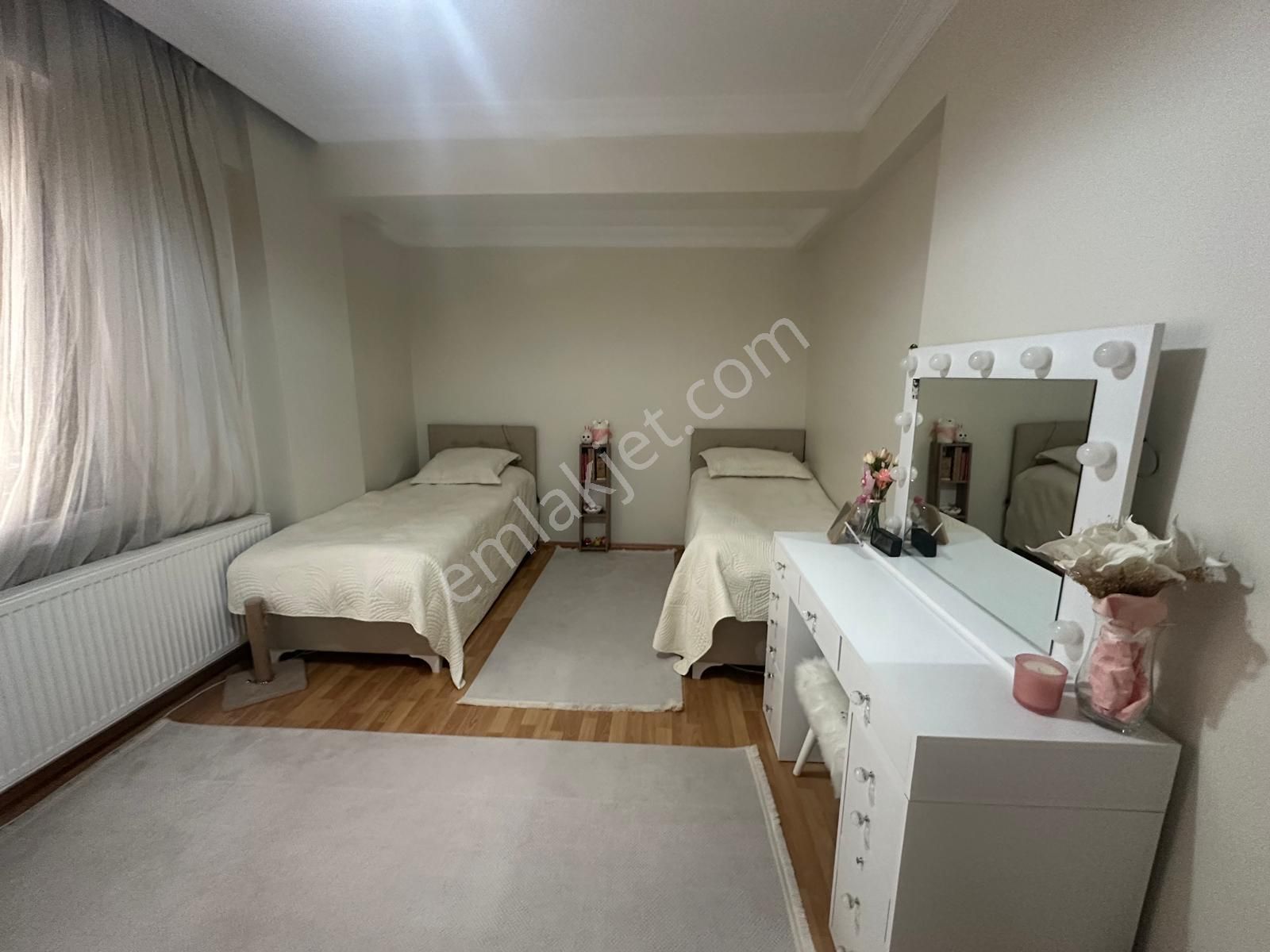 Kiraz Bahçesi Karşısında Metroya 5 Dk Mesafede Geniş 2+1 Daire - Görsel 4