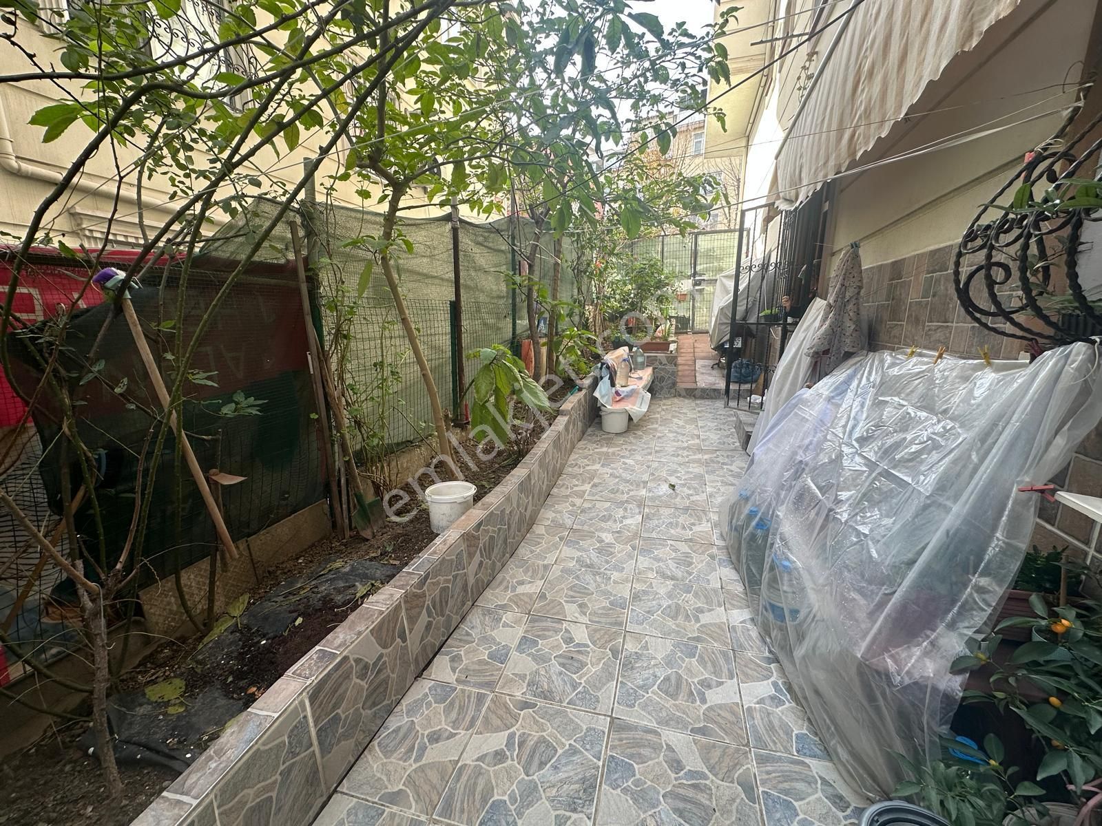 Kiraz Bahçesi Karşısında Metroya 5 Dk Mesafede Geniş 2+1 Daire - Görsel 16