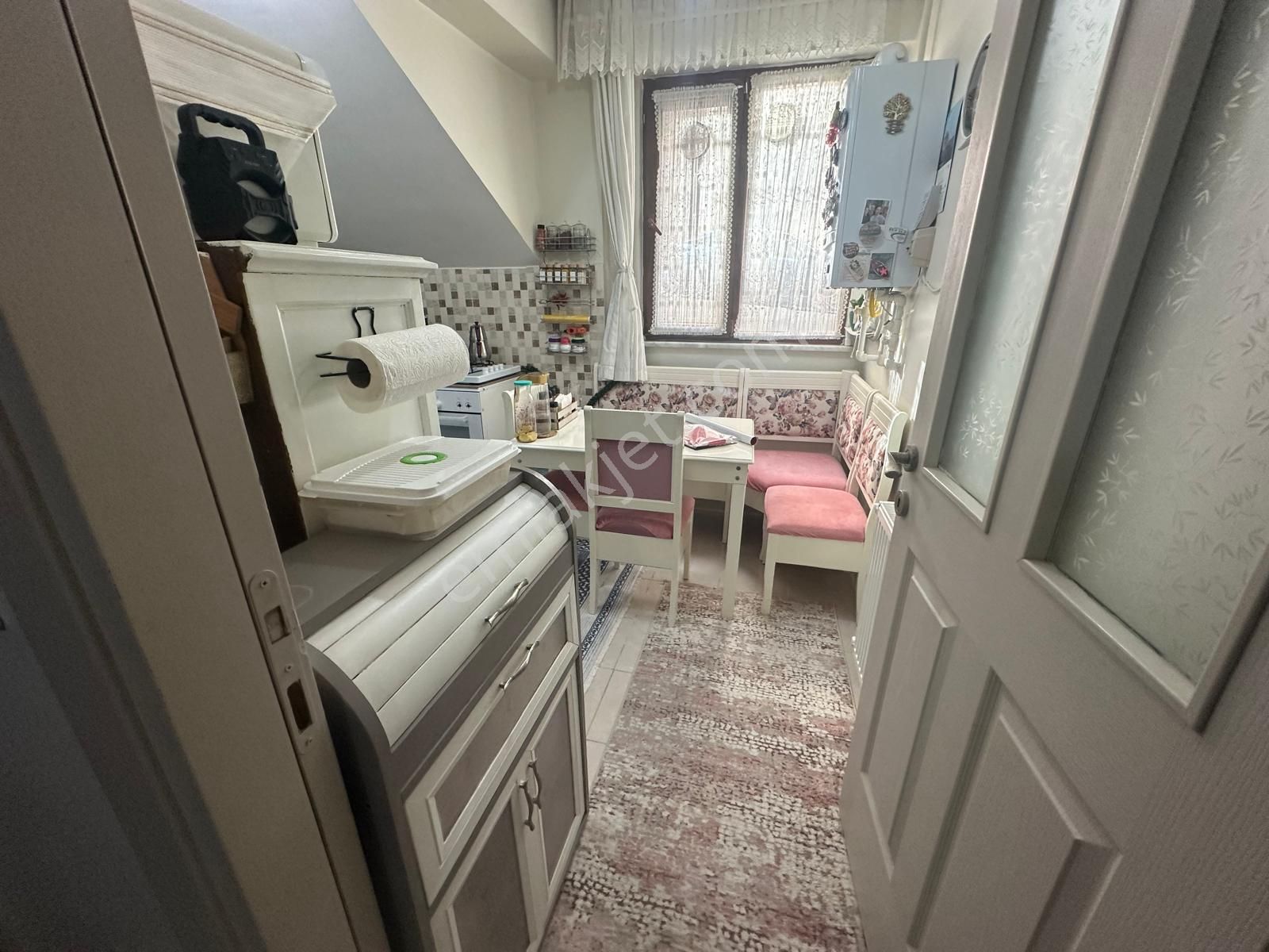 Kiraz Bahçesi Karşısında Metroya 5 Dk Mesafede Geniş 2+1 Daire - Görsel 9