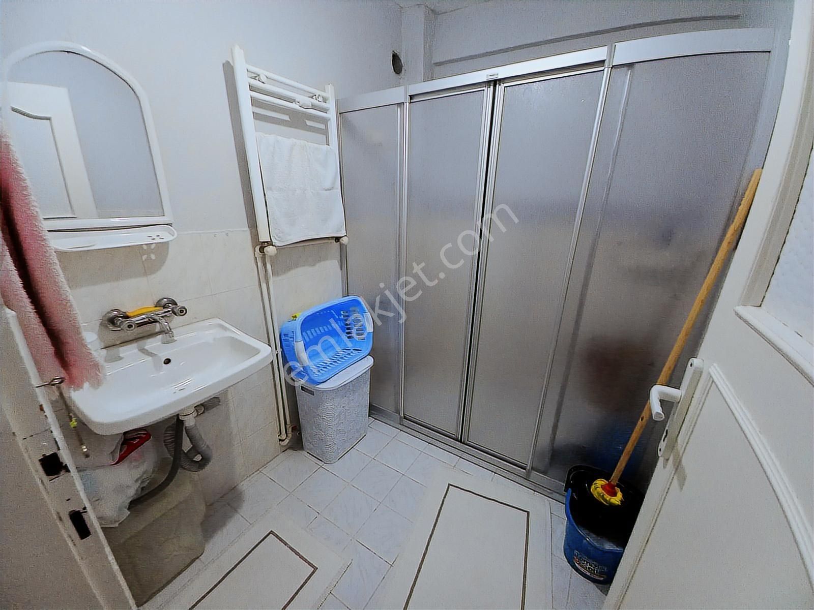 Şeref Emlak Satılık Otoparklı Bahçeli Ferah Daire 3,250,000 Tl - Görsel 24