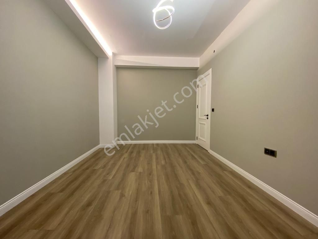 İldem Karşısı 4+1 İçi Yapılı Hemen Oturulur Tramvay Yakını Villa - Görsel 22