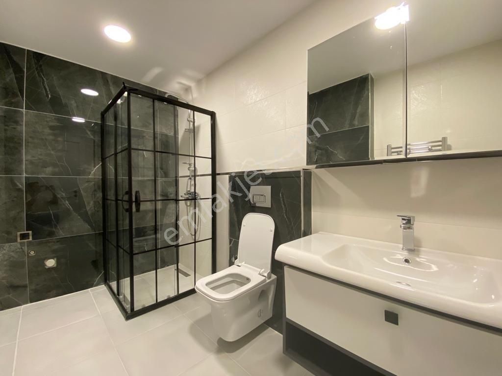 İldem Karşısı 4+1 İçi Yapılı Hemen Oturulur Tramvay Yakını Villa - Görsel 5