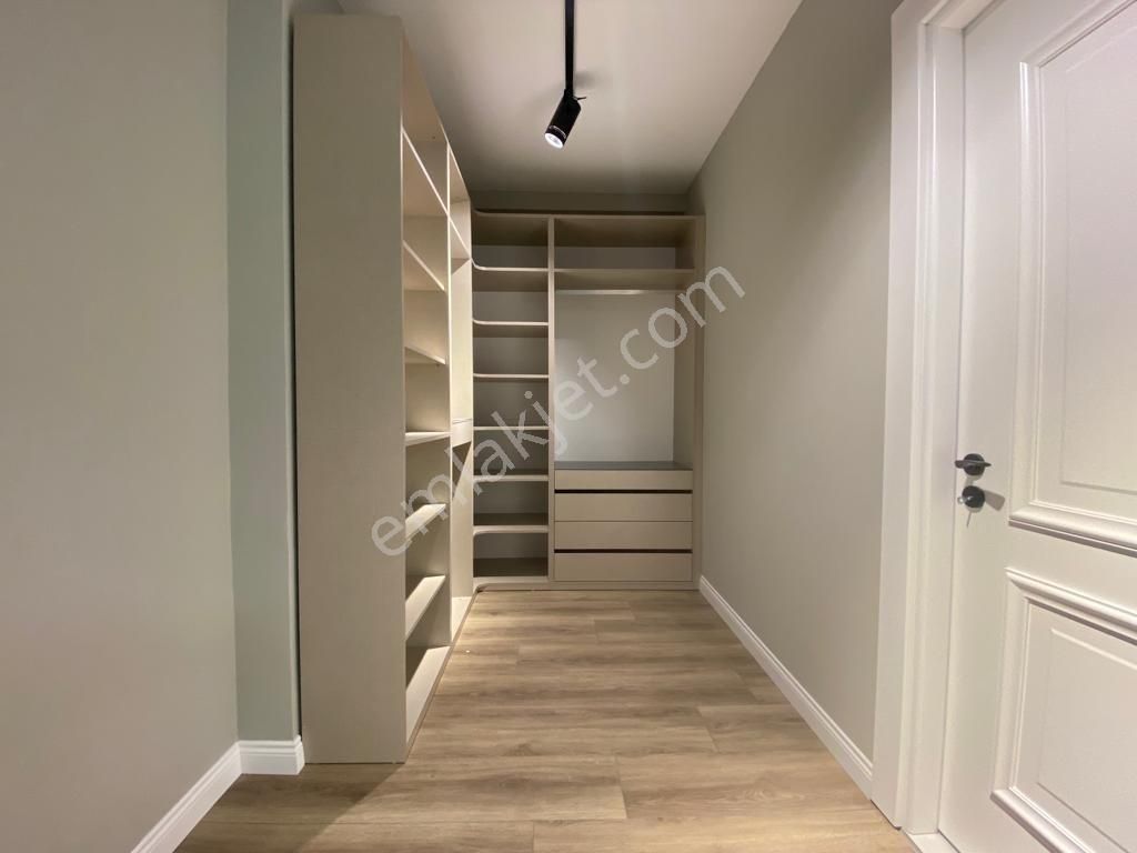 İldem Karşısı 4+1 İçi Yapılı Hemen Oturulur Tramvay Yakını Villa - Görsel 3