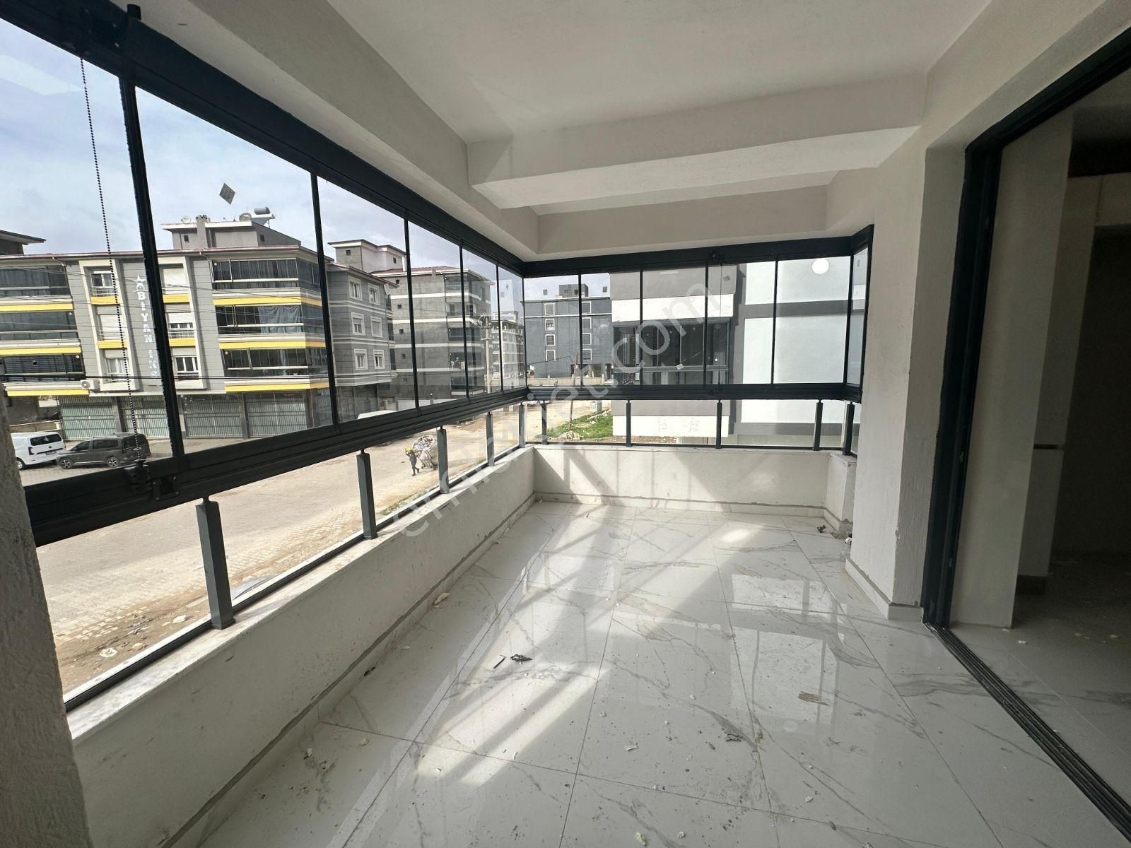 Emir Yapıdan Geniş Kullanisli Sıfır Daire - Görsel 14