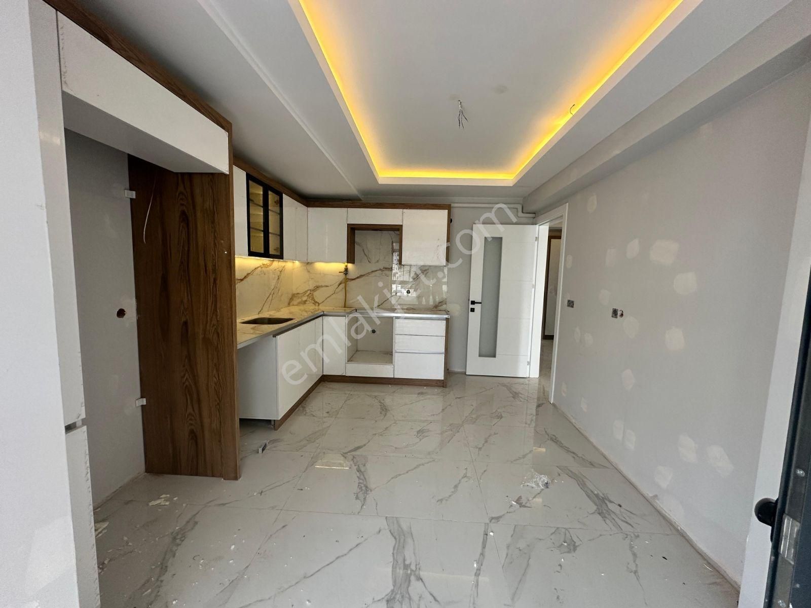 Emir Yapıdan Geniş Kullanisli Sıfır Daire - Görsel 4