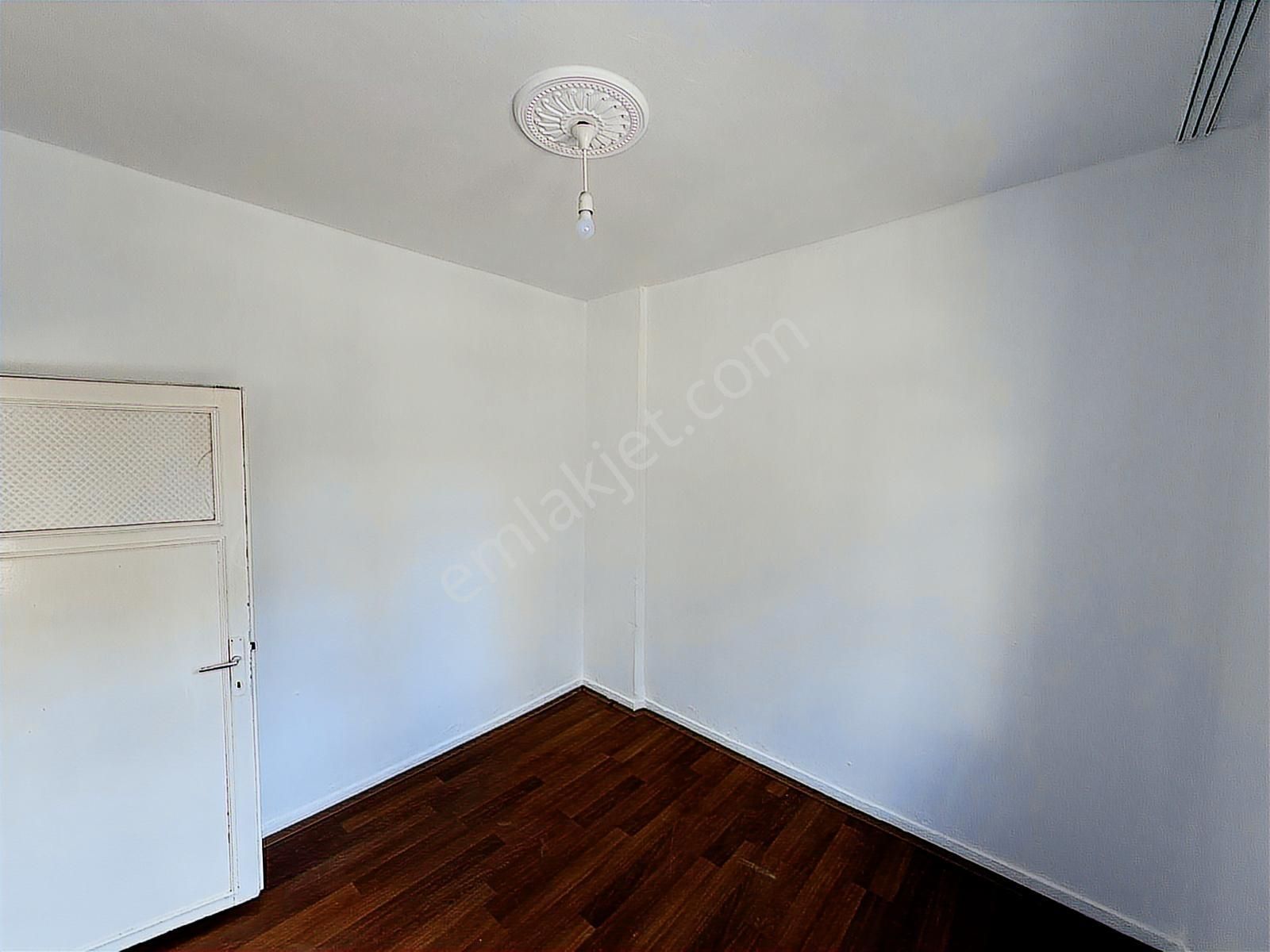 Tepebaşı Mah Çapraz Sokak 1. Katta 2+1 Güney Batı Cephe - Görsel 11