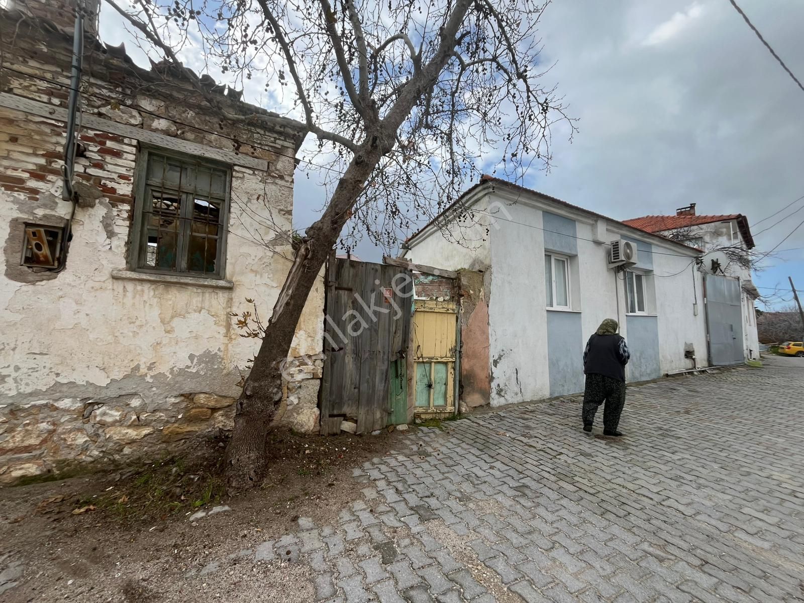 Bergama Zeytindağ Satılık Müstakil Taş Ev Ve Arsası - Görsel 30