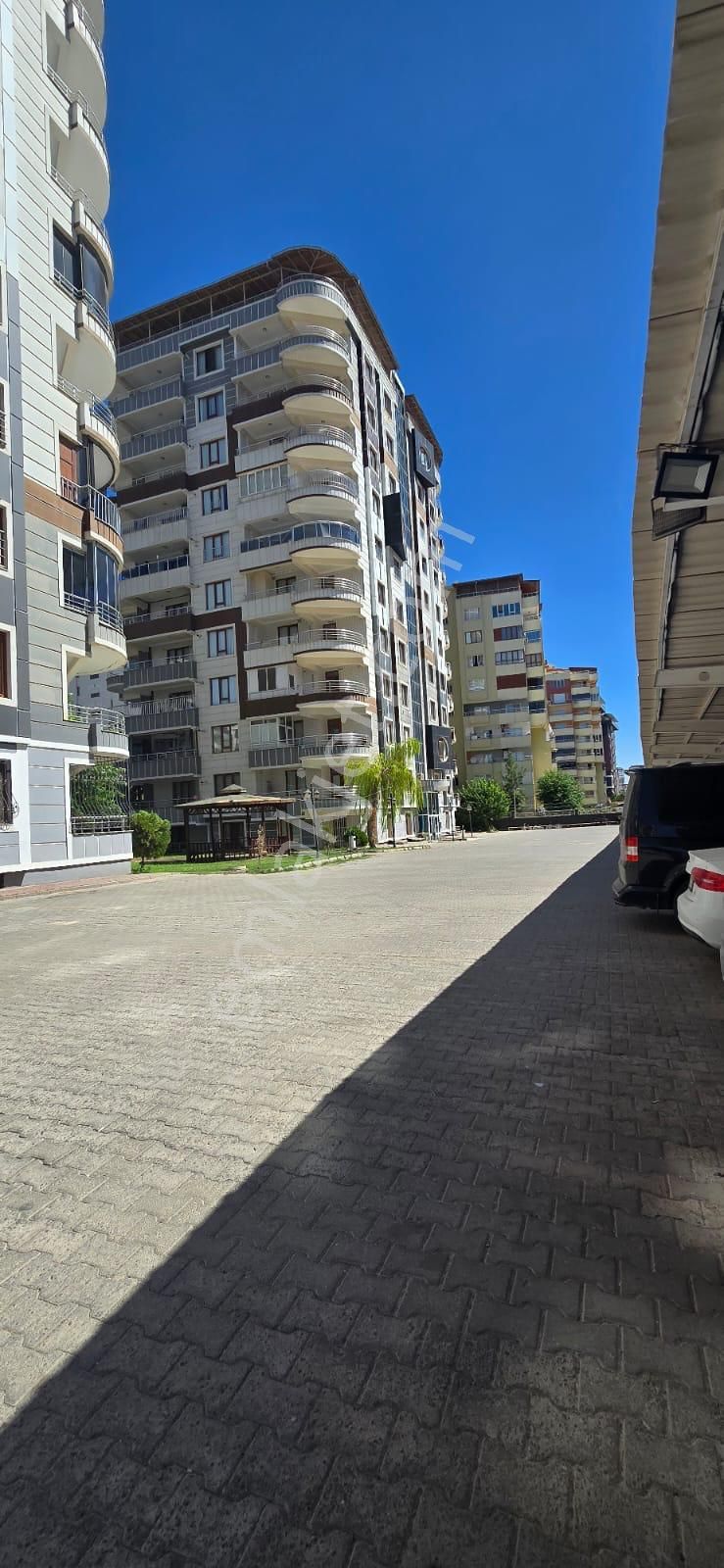 Uygun Emlaktan Karaköprü Ali Babada 5. Kat 4+1 Odalı Satılık Daire. - Görsel 28