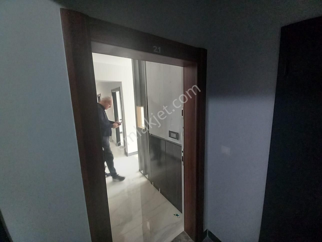 Yeşilova Da 5.kat Kapalı Mutfak Katta 2+1 - Görsel 19