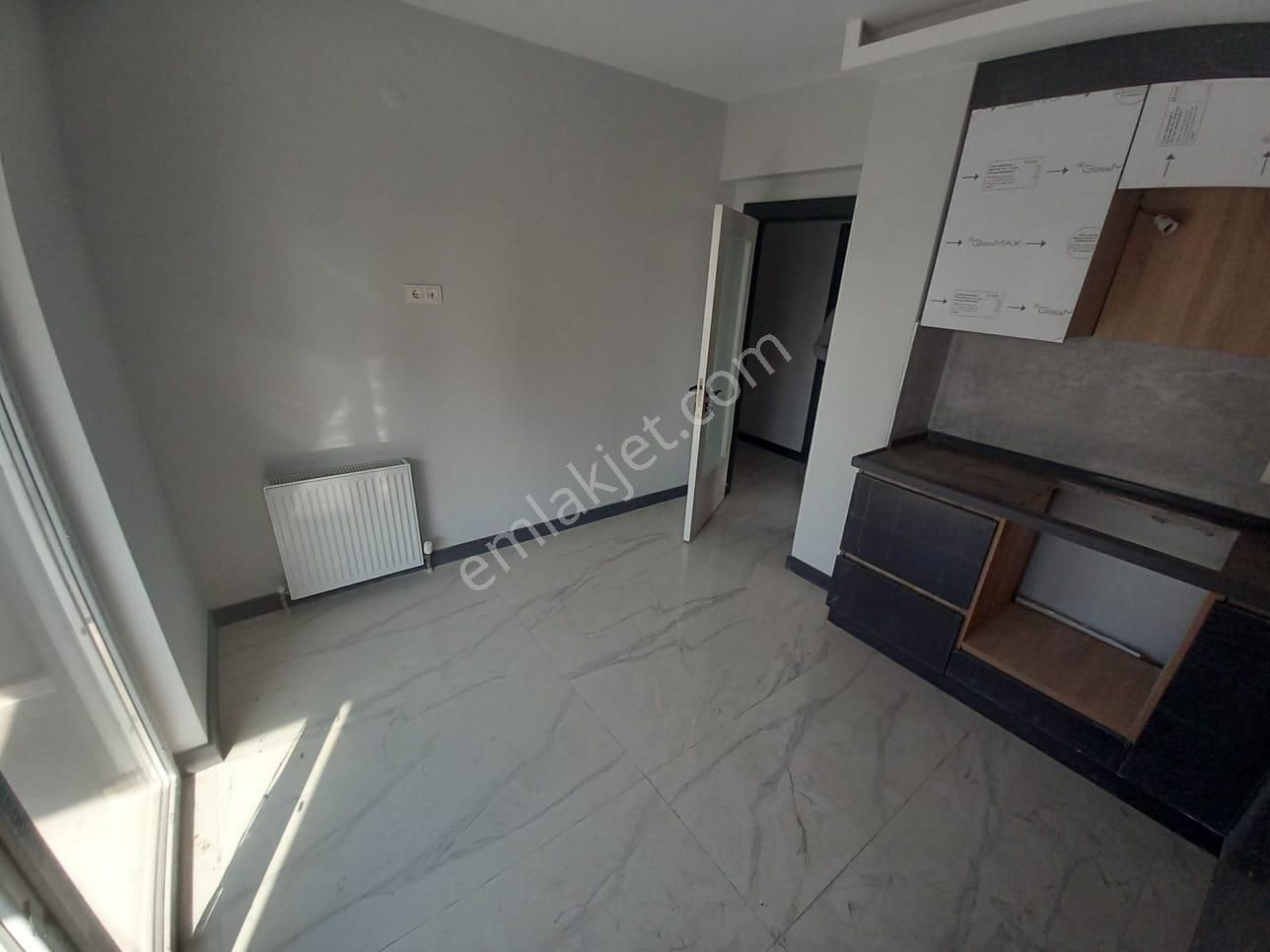 Yeşilova Da 5.kat Kapalı Mutfak Katta 2+1 - Görsel 2