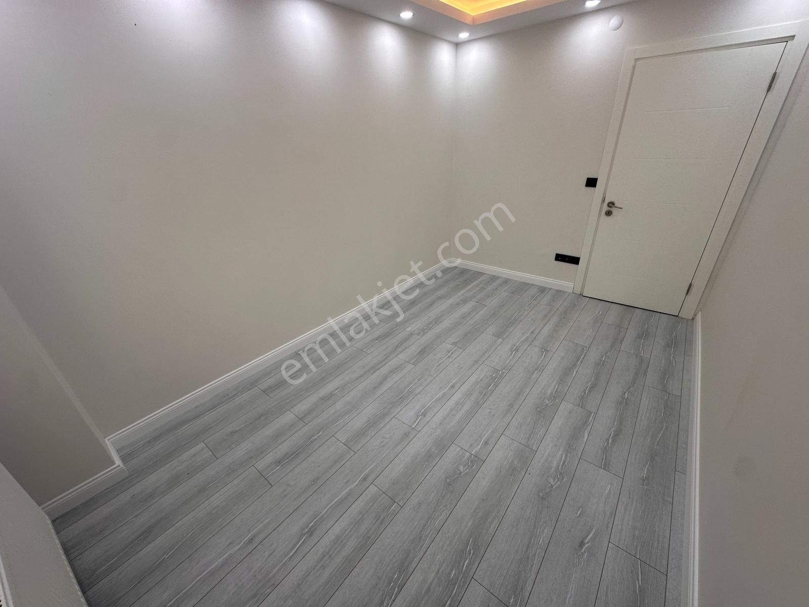 Tamiş'den Altıntepe 'de 10 Yıllık Binada Yüksek Giriş Ferah 1+1 - Görsel 16