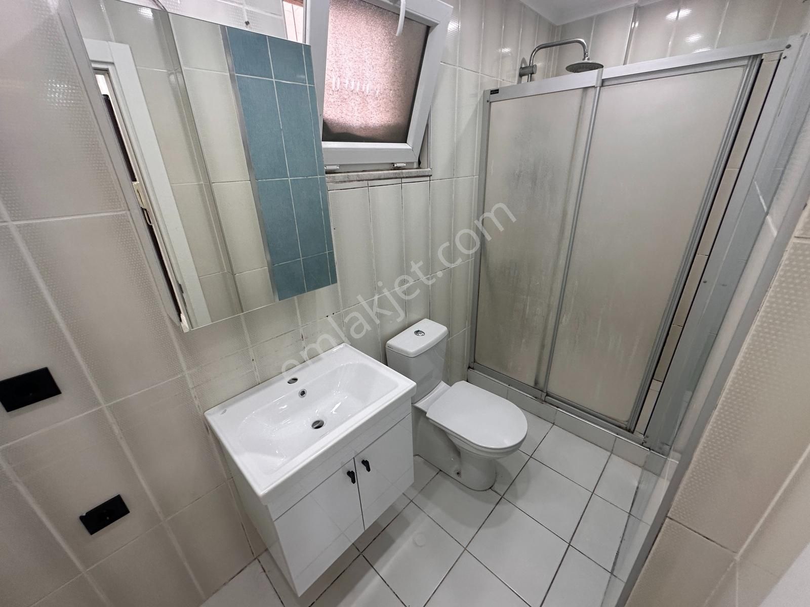 Tamiş'den Altıntepe 'de 10 Yıllık Binada Yüksek Giriş Ferah 1+1 - Görsel 5