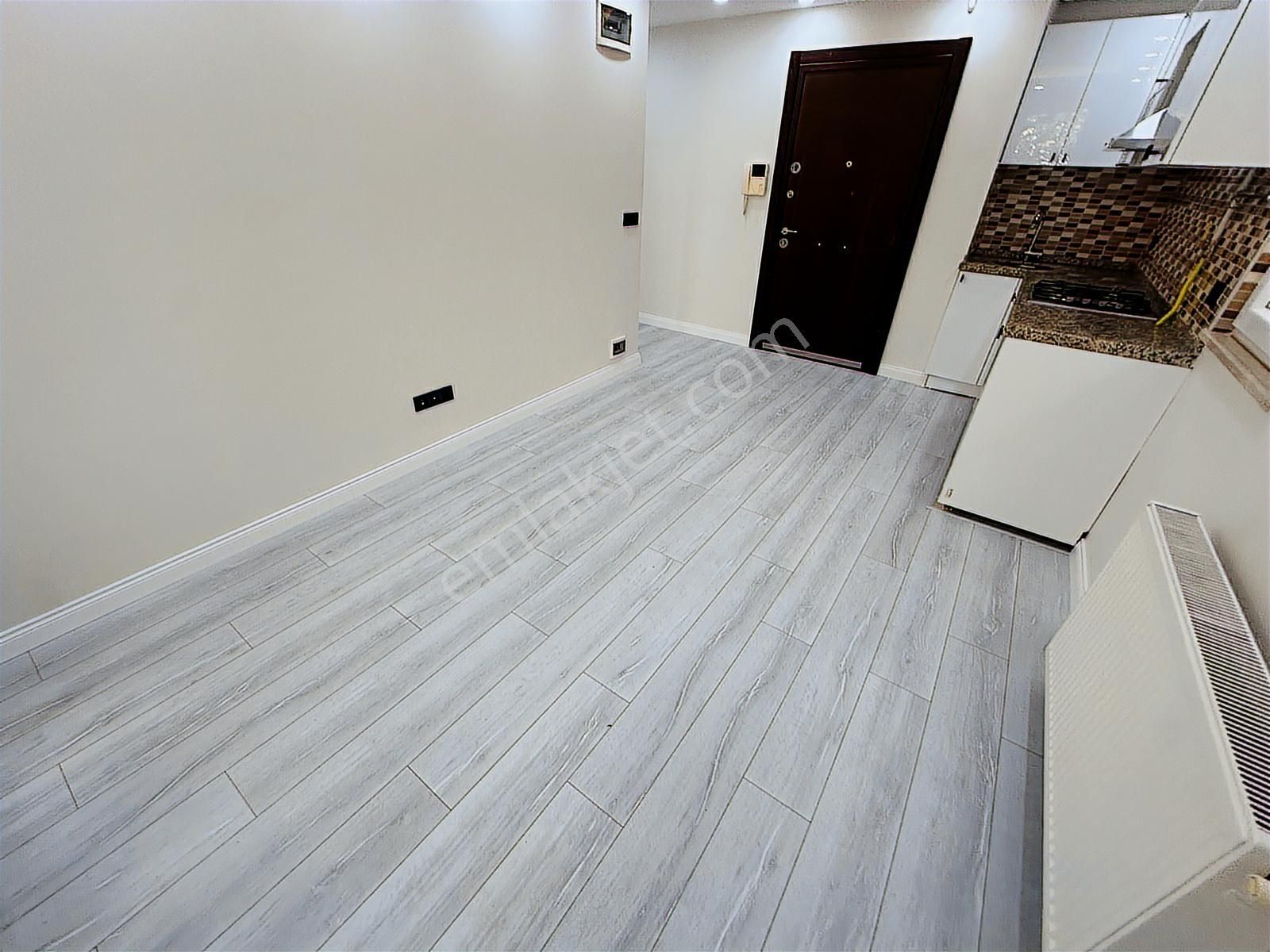 Tamiş'den Altıntepe 'de 10 Yıllık Binada Yüksek Giriş Ferah 1+1 - Görsel 6