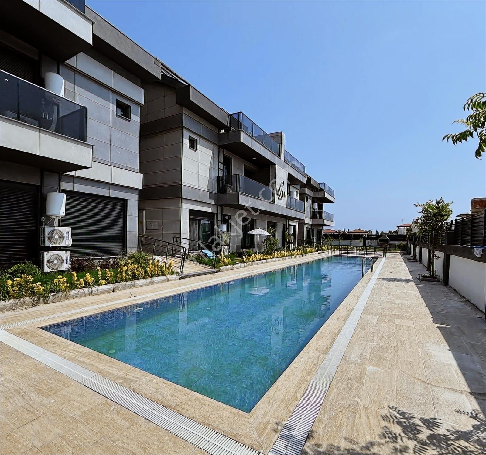 Belek'te Satılık 1+1 Bahçe Kullanım Alanlı Satılık Daire