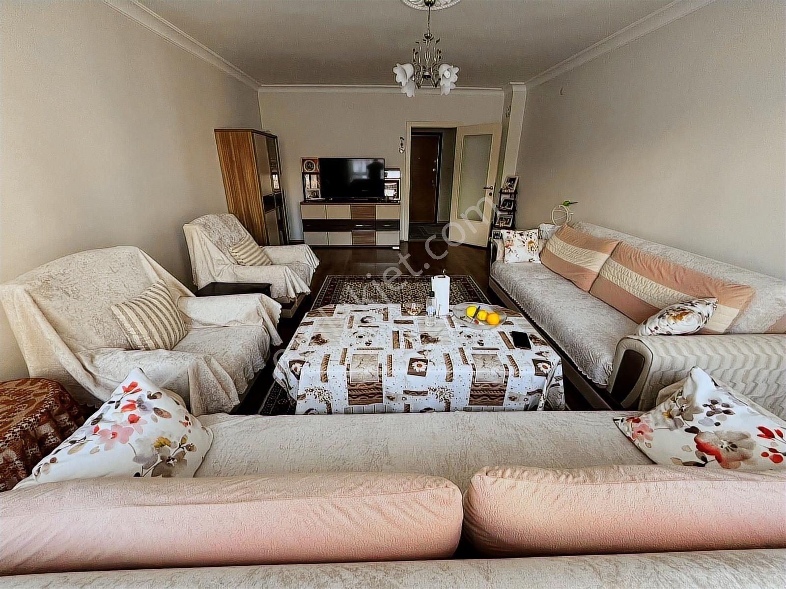 Burç Mahallesinde Katta Yapılı Geniş Balkonlu 3+1 Satılık Daire - Görsel 12