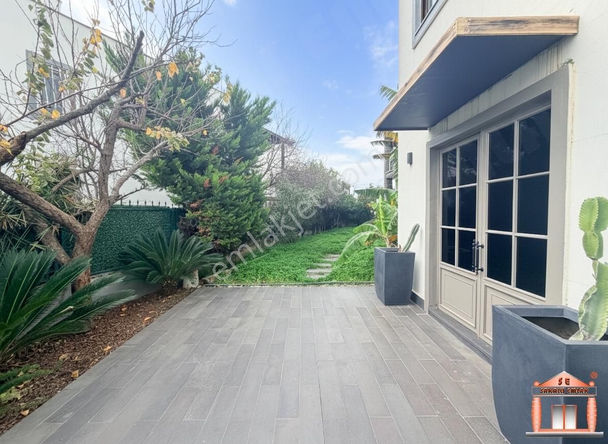 S-a-k-a-l-l-ı-dan Turgutreiste Masrafsız Havuzlu Müstakil Villa - Görsel 29