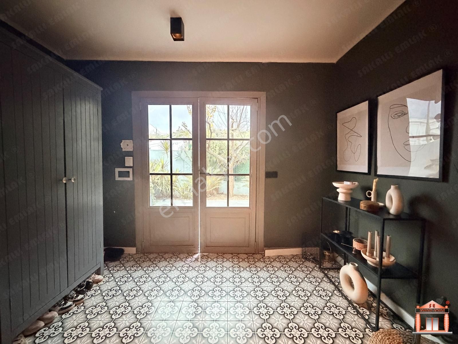 S-a-k-a-l-l-ı-dan Turgutreiste Masrafsız Havuzlu Müstakil Villa - Görsel 13