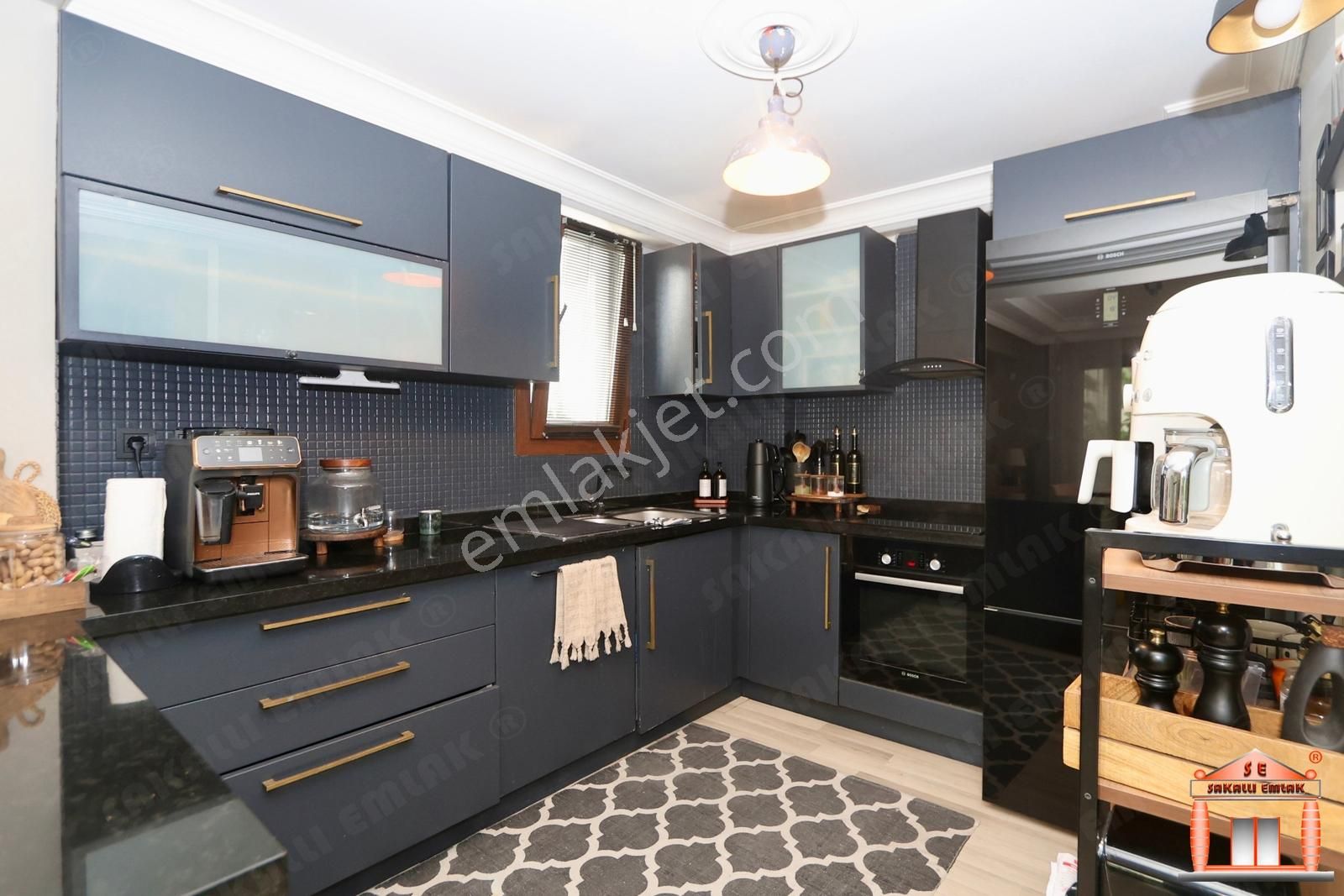 S-a-k-a-l-l-ı-dan Turgutreiste Masrafsız Havuzlu Müstakil Villa - Görsel 2