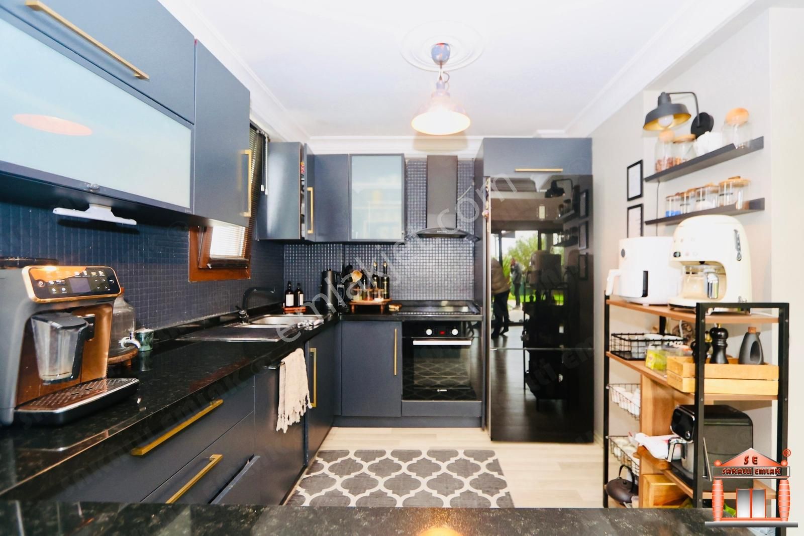 S-a-k-a-l-l-ı-dan Turgutreiste Masrafsız Havuzlu Müstakil Villa - Görsel 20