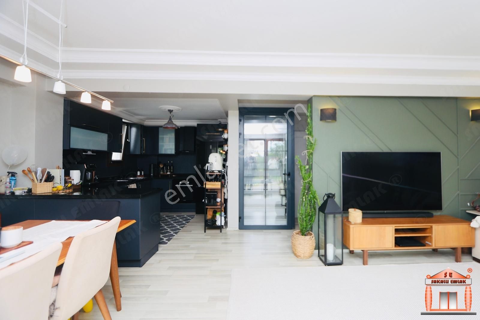 S-a-k-a-l-l-ı-dan Turgutreiste Masrafsız Havuzlu Müstakil Villa - Görsel 5