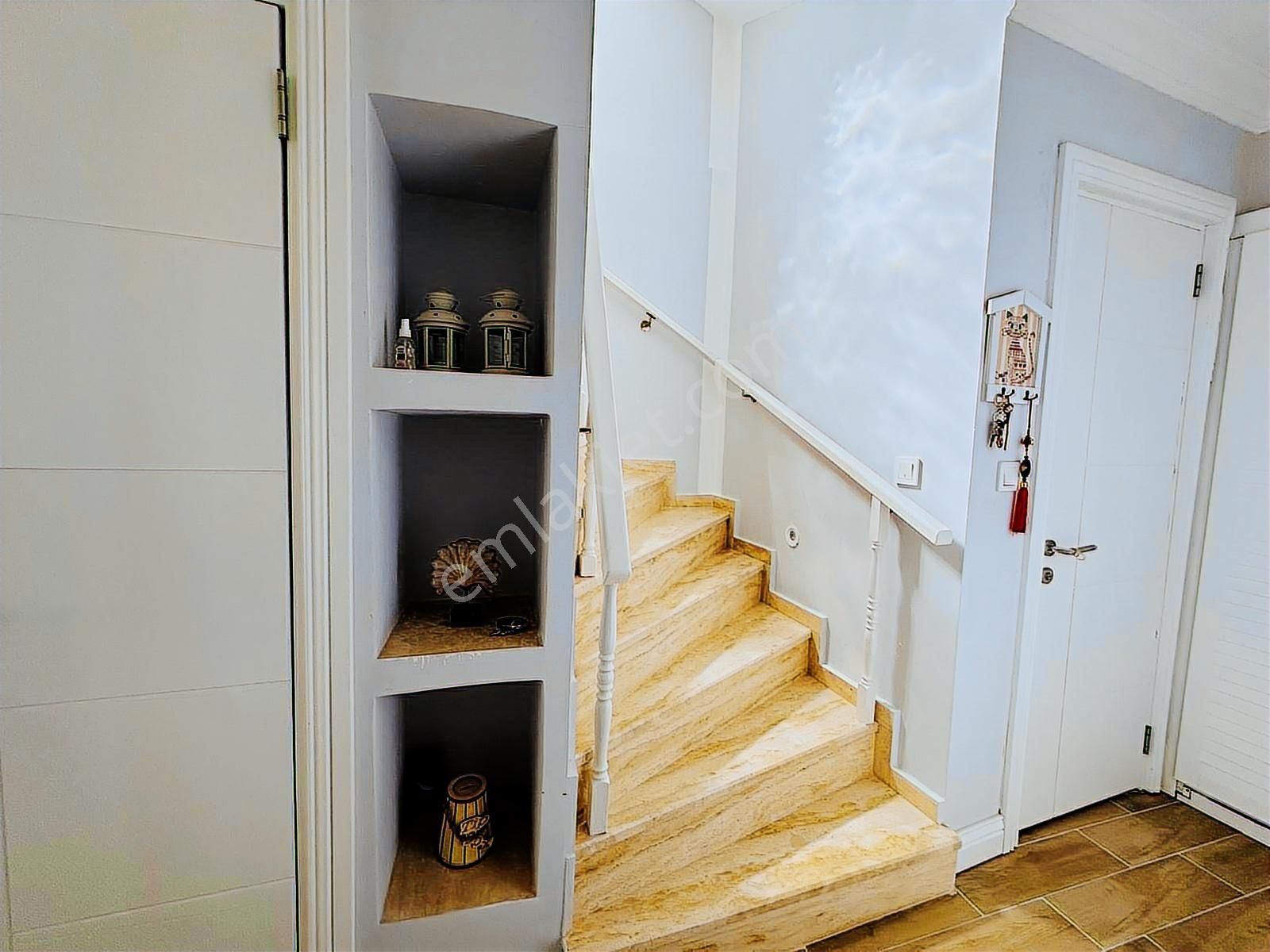 Bodrum Boğaziçinde Satılık Deniz Ve Göl Manzaralı Müstakil Ev - Görsel 3