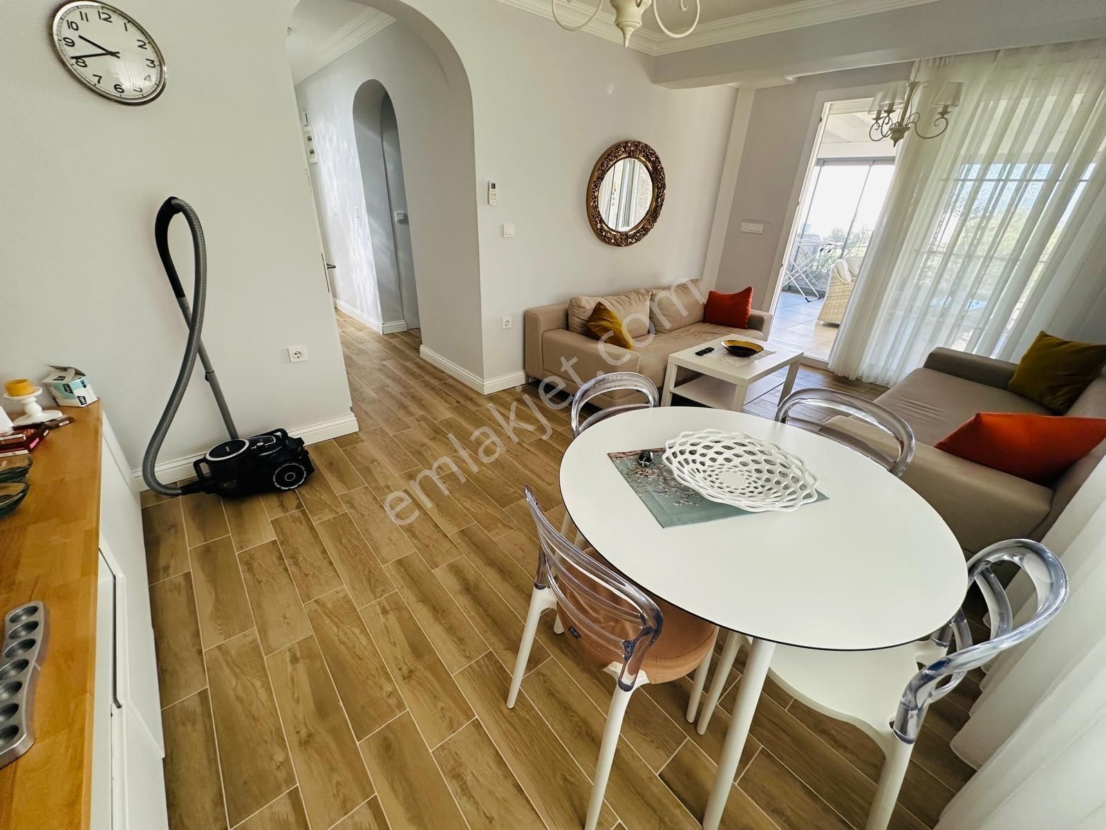 Bodrum Boğaziçinde Satılık Deniz Ve Göl Manzaralı Müstakil Ev - Görsel 20