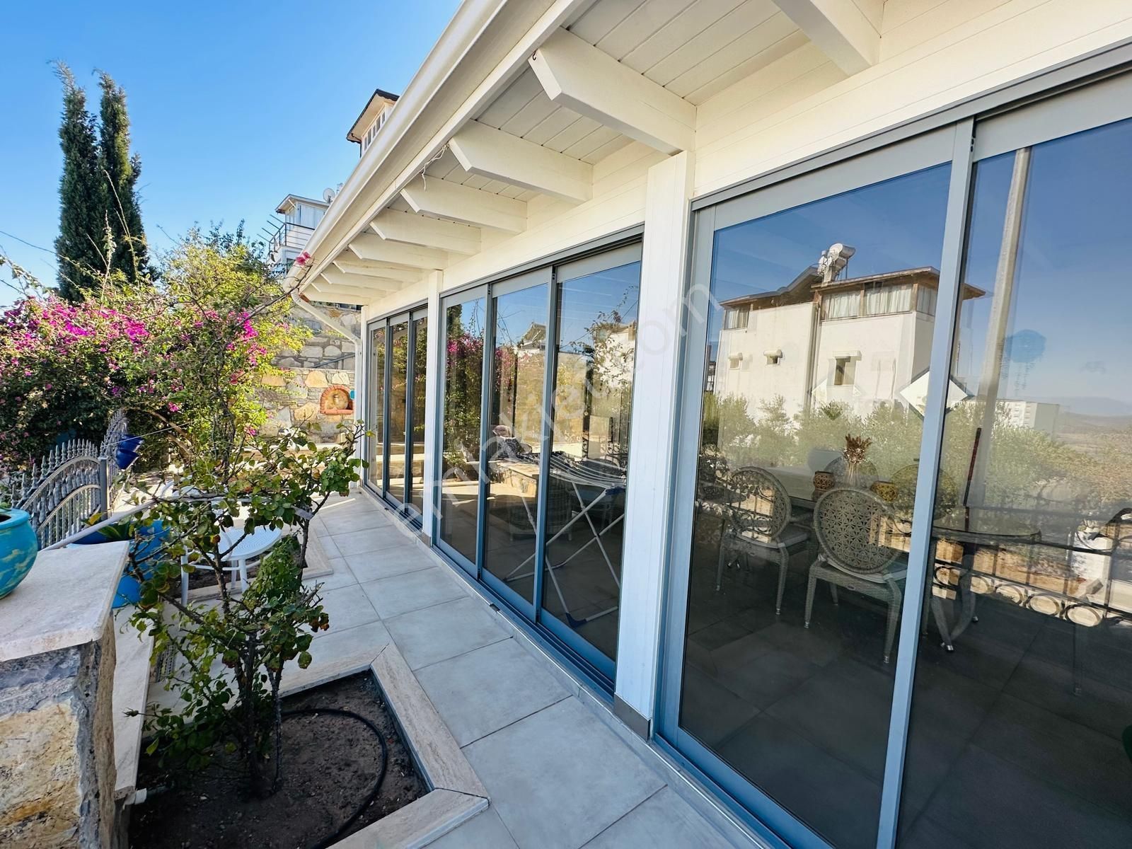 Bodrum Boğaziçinde Satılık Deniz Ve Göl Manzaralı Müstakil Ev - Görsel 24