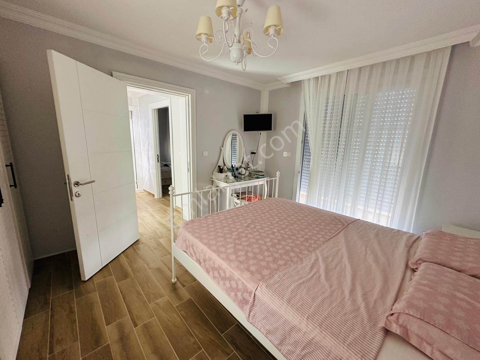 Bodrum Boğaziçinde Satılık Deniz Ve Göl Manzaralı Müstakil Ev - Görsel 14