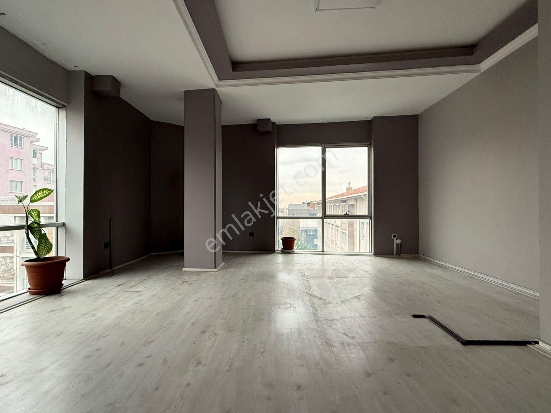 Bağcılar Merkez Mahallesi Kiralık Bölümlenmiş Ofis Katı 200 M2 - Görsel 28