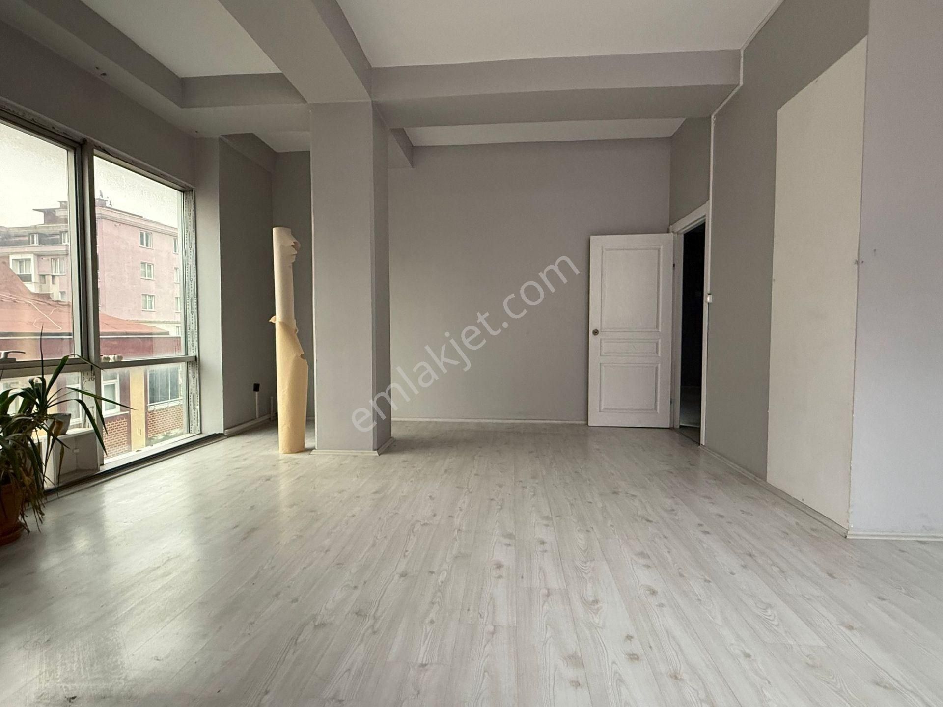 Bağcılar Merkez Mahallesi Kiralık Bölümlenmiş Ofis Katı 200 M2 - Görsel 20