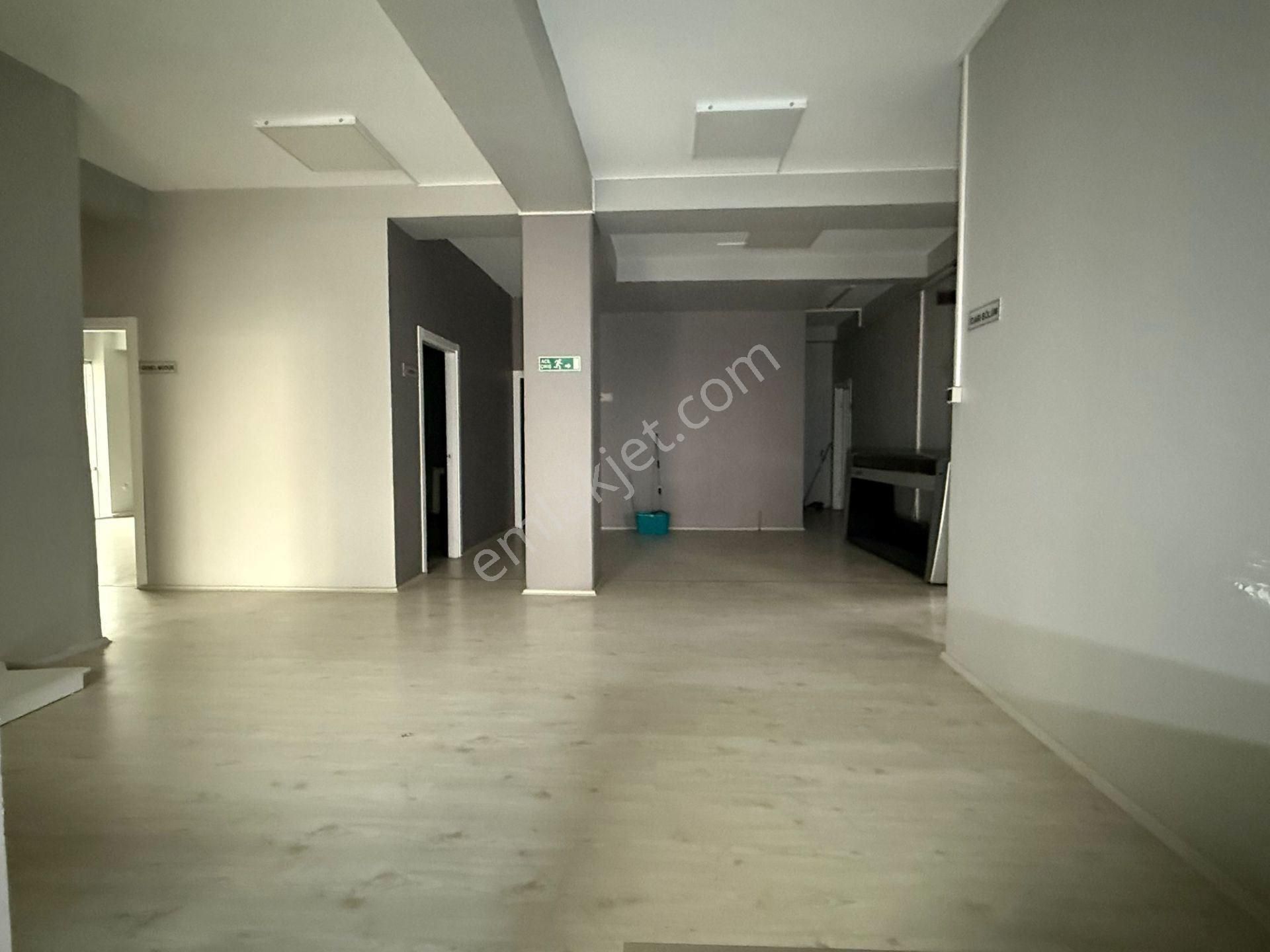 Bağcılar Merkez Mahallesi Kiralık Bölümlenmiş Ofis Katı 200 M2 - Görsel 5