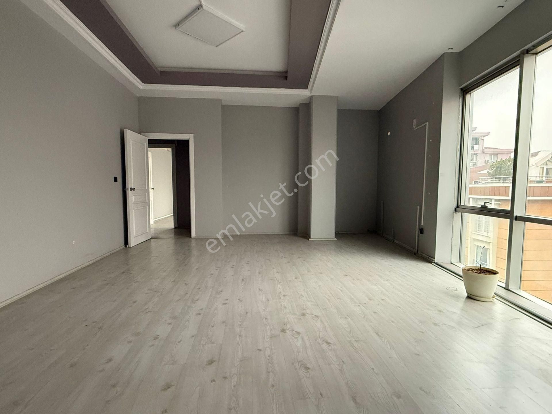 Bağcılar Merkez Mahallesi Kiralık Bölümlenmiş Ofis Katı 200 M2 - Görsel 25