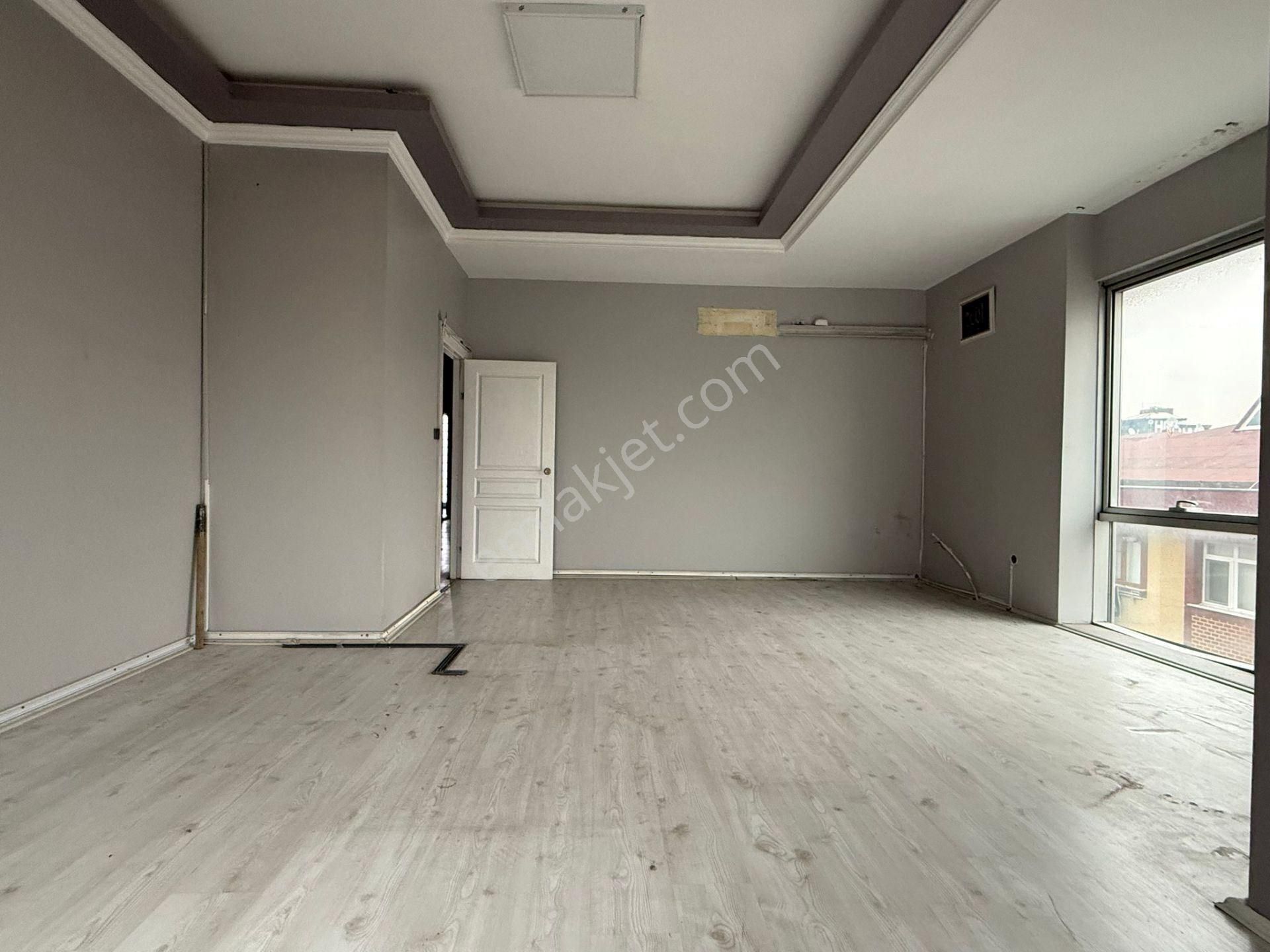 Bağcılar Merkez Mahallesi Kiralık Bölümlenmiş Ofis Katı 200 M2 - Görsel 15