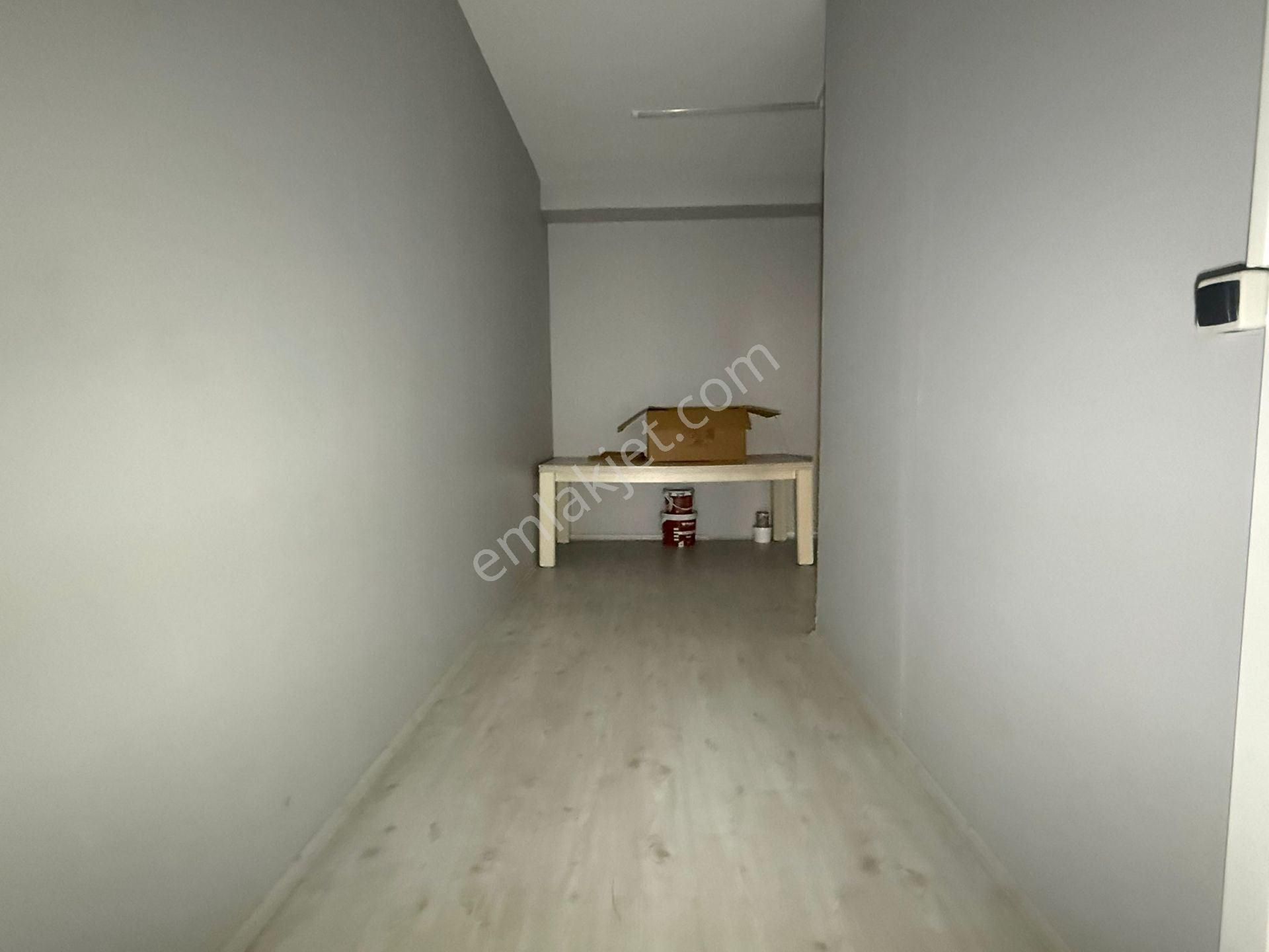 Bağcılar Merkez Mahallesi Kiralık Bölümlenmiş Ofis Katı 200 M2 - Görsel 14