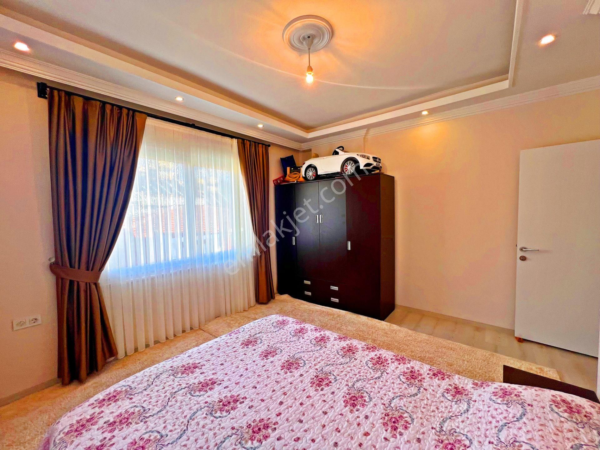 Alanya Çıplaklıda Satılık 4+1 Site İçi Manzaralı Dubleks Daire - Görsel 13