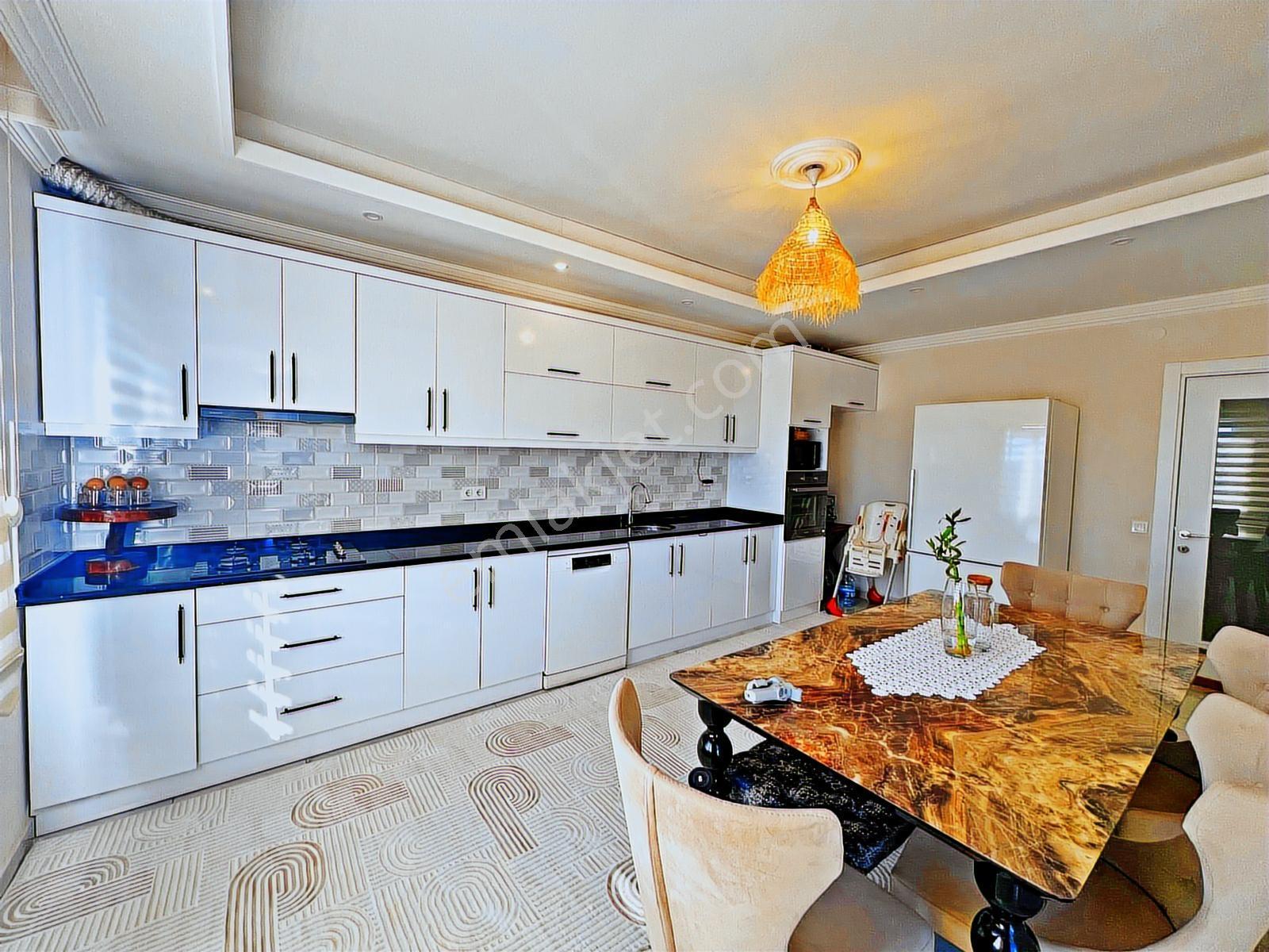 Alanya Çıplaklıda Satılık 4+1 Site İçi Manzaralı Dubleks Daire - Görsel 4