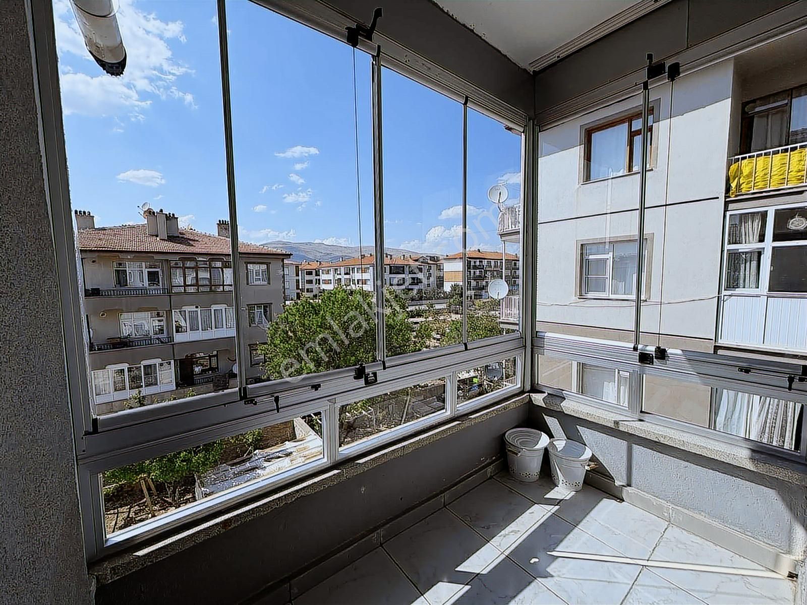 Parsanada Kaçmaz Fırsat! Stadyuma Yürüme Mesafesinde 2+1 Daire" - Görsel 15