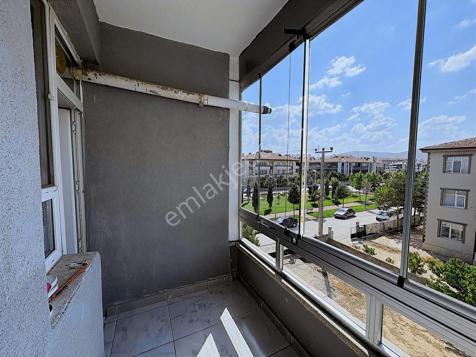 Parsanada Kaçmaz Fırsat! Stadyuma Yürüme Mesafesinde 2+1 Daire" - Görsel 14