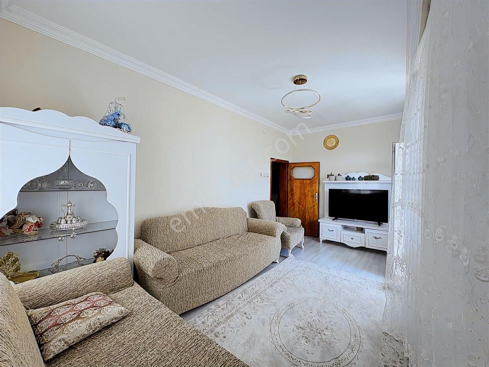 Parsanada Kaçmaz Fırsat! Stadyuma Yürüme Mesafesinde 2+1 Daire" - Görsel 7