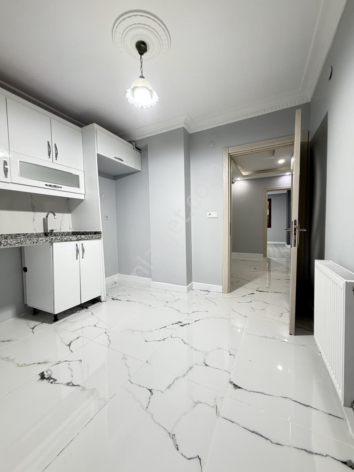 Bezirganbahçe'de 2+1 Satılık 115 M2 1.kat Kelepir Lüks Daire - Görsel 22