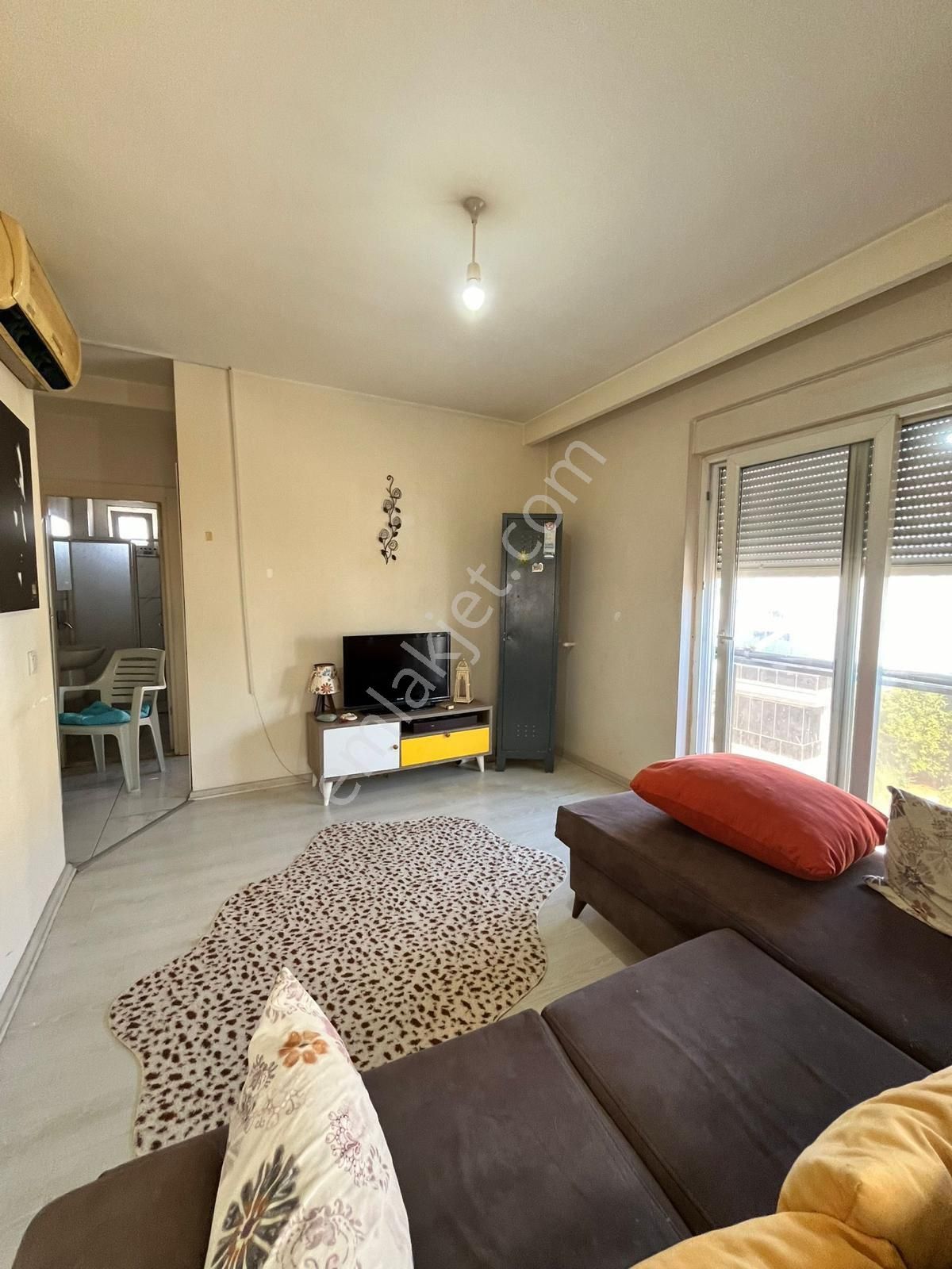 Ahatlıda Arakatta 2+0 Satılık Daire - Görsel 3