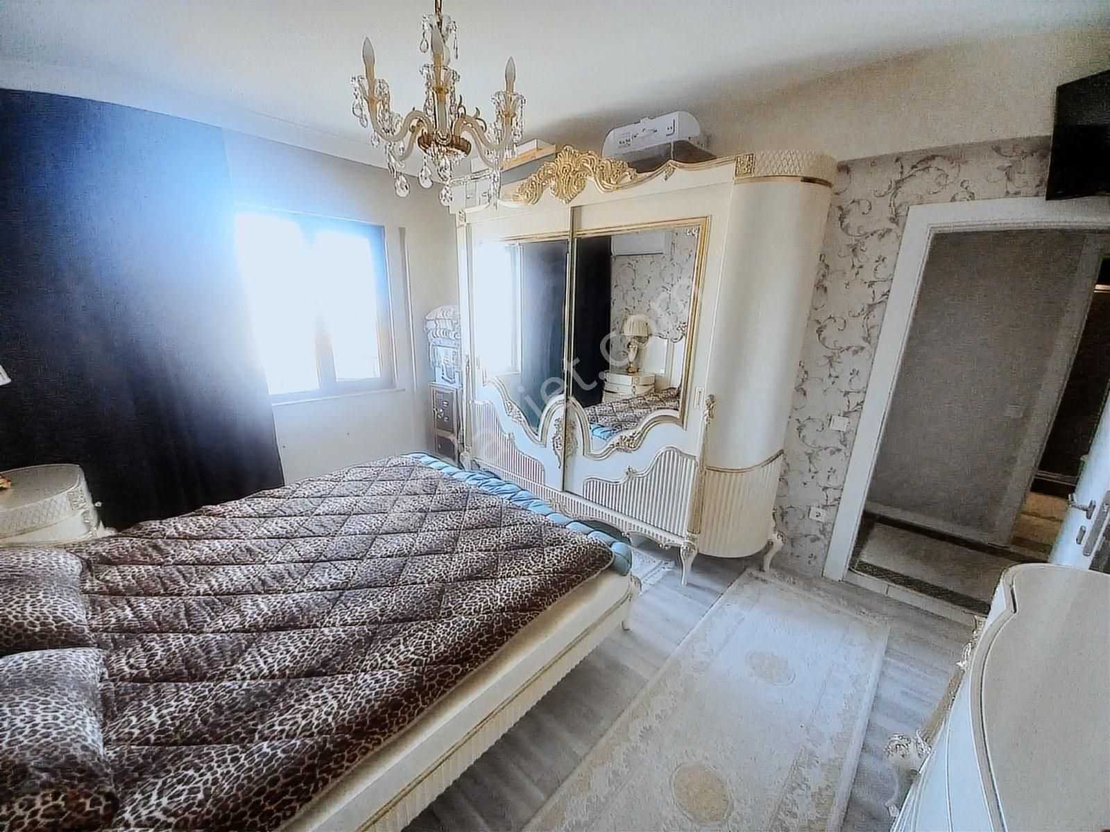 Sancak Life Sitesinde Arakat 3 Cepheli Satılık Daire - Görsel 35