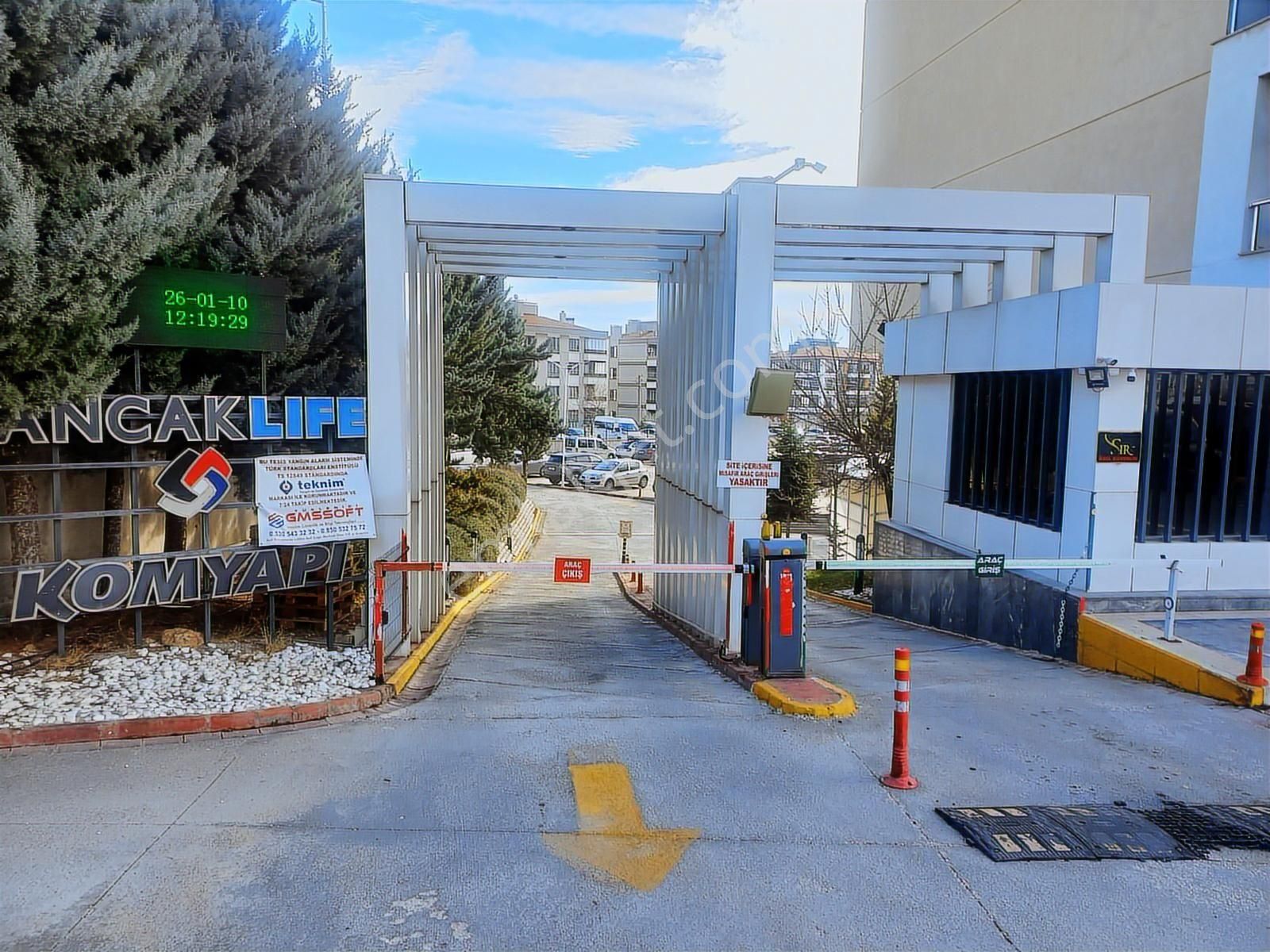 Sancak Life Sitesinde Arakat 3 Cepheli Satılık Daire - Görsel 3